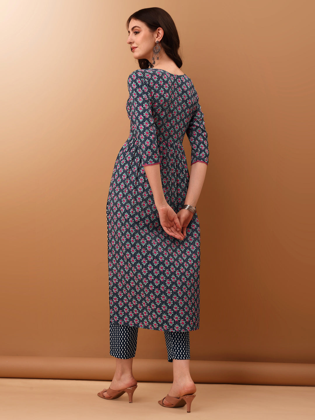 Nyra Cut Ethnic Motifs Printed Kurta with pant & dupatta