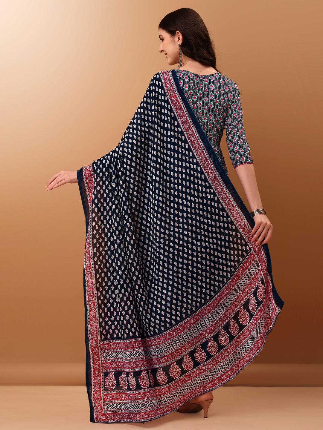 Nyra Cut Ethnic Motifs Printed Kurta with pant & dupatta