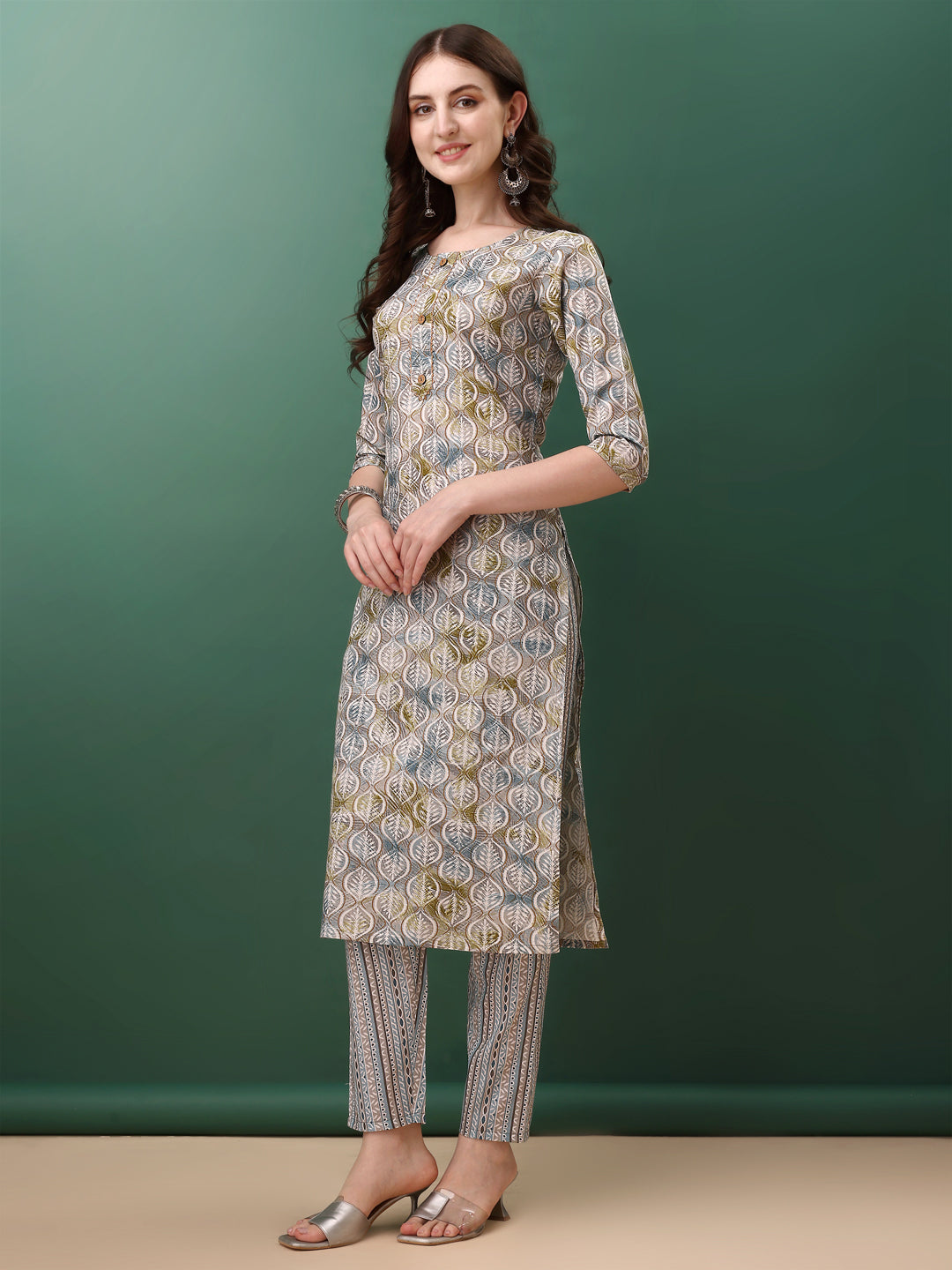 Floral Printed Kurta with pant & dupatta