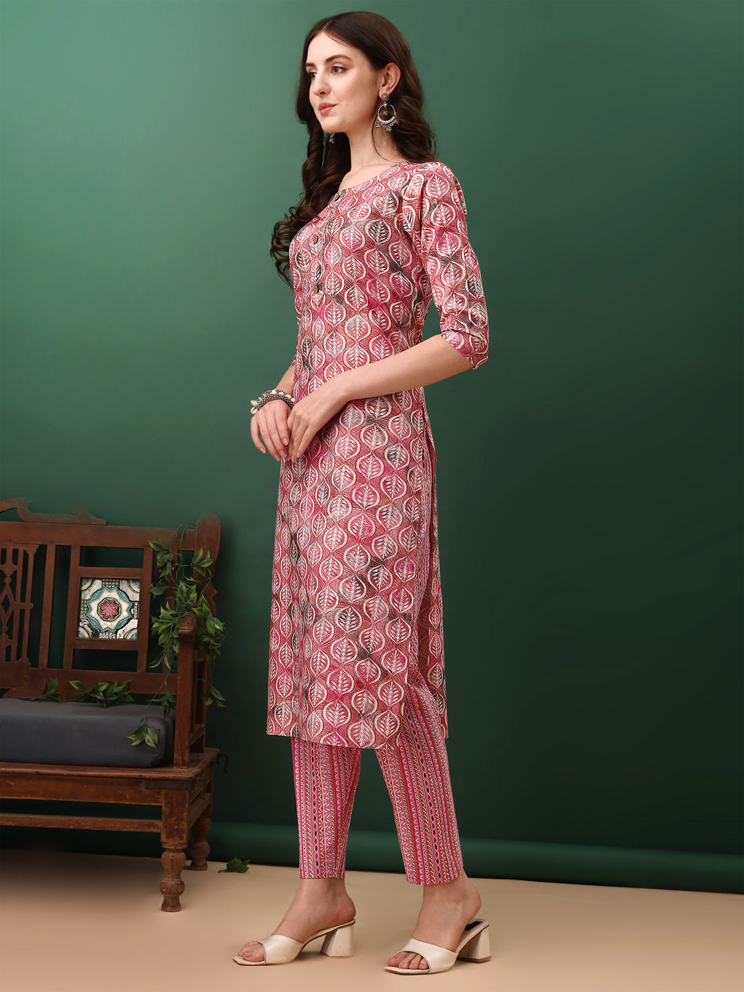 Floral Printed Kurta with pant & dupatta