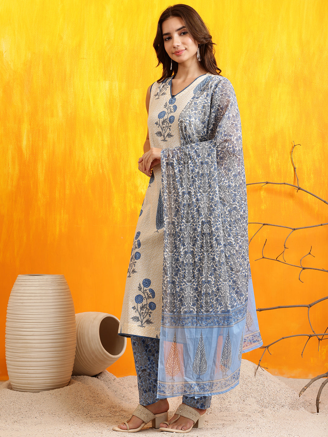 Ethnic Motifs Printed Kurta with Pant & Printed Dupatta