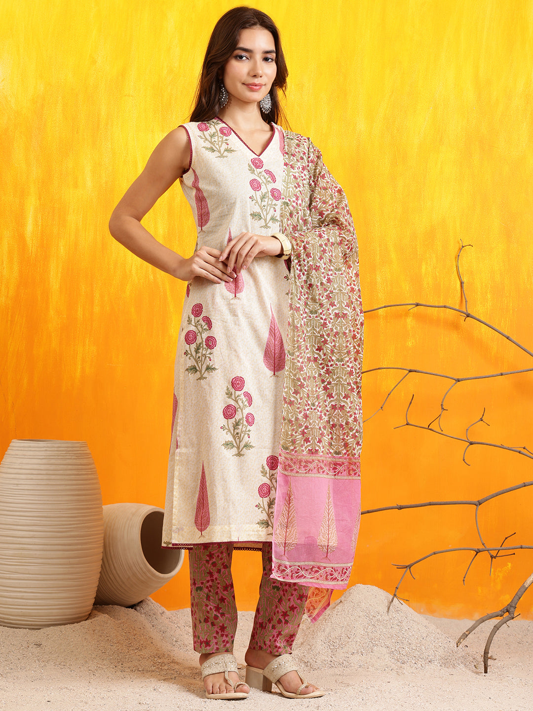 Ethnic Motifs Printed Kurta with Pant & Printed Dupatta