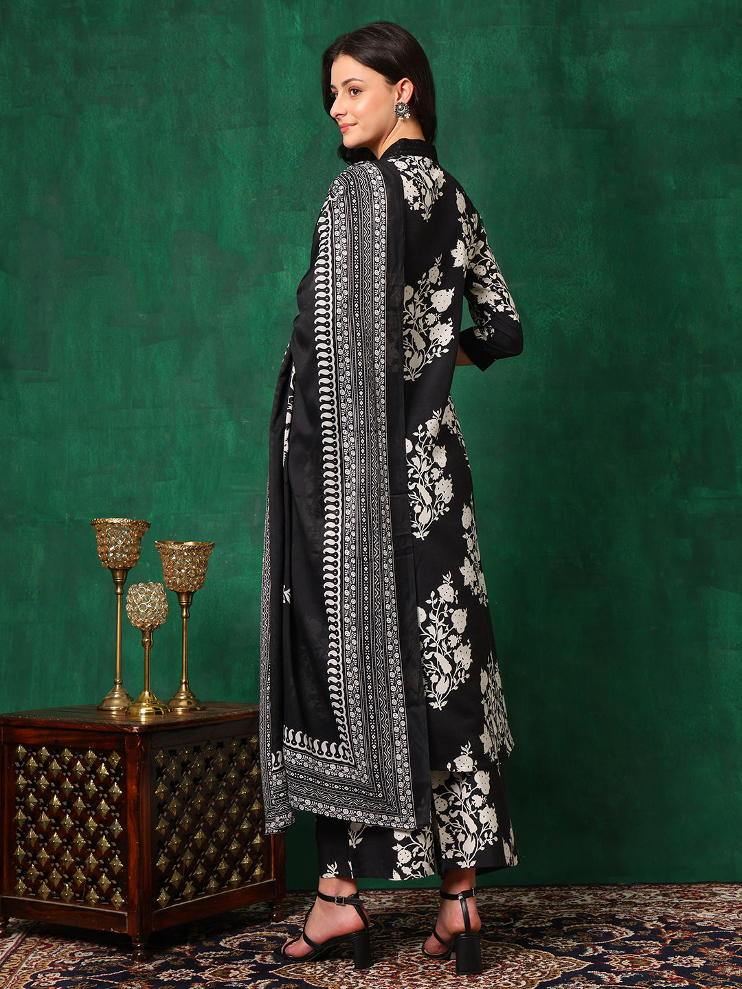 Embroidered & Printed Flared kurta with pant & Dupatta