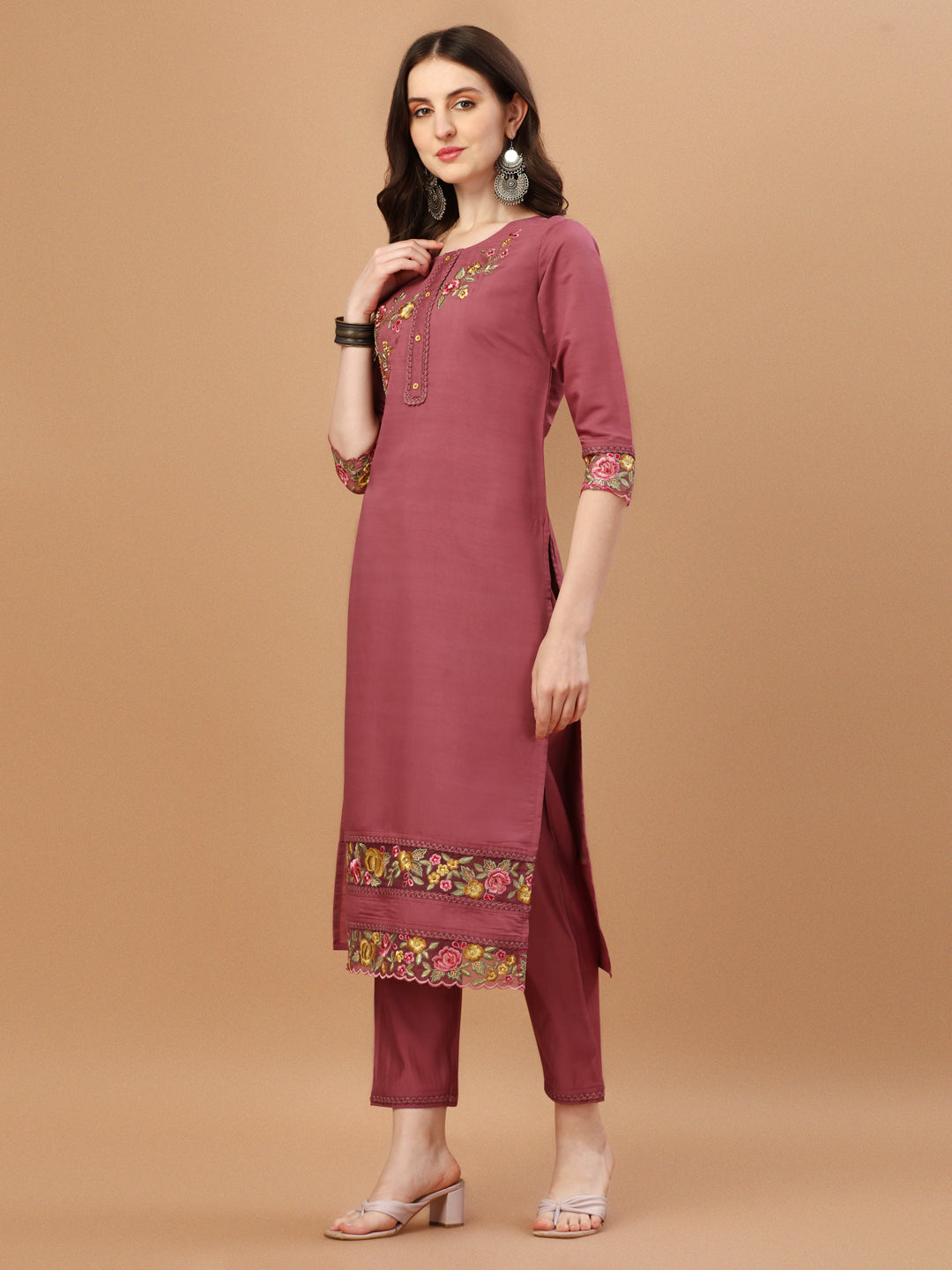 Hand Embroidered Kurta with pant & Printed Premium Organza dupatta