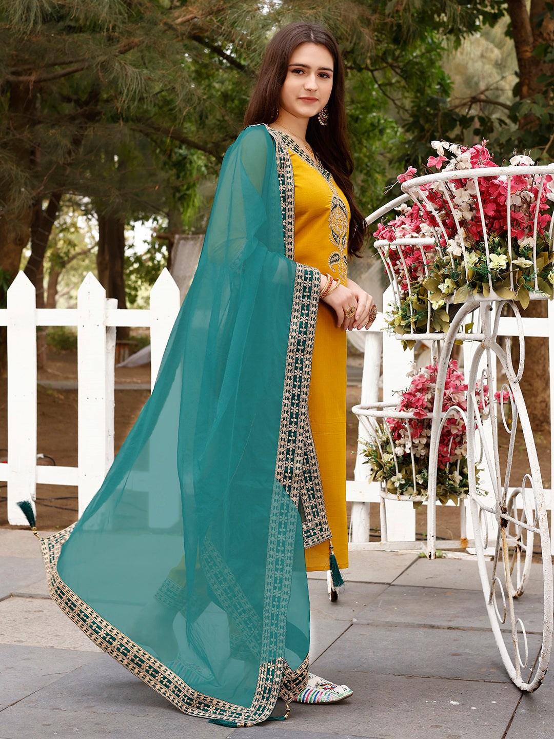 Embroidered Kurta with pant & Border Premium Embroidered Dupatta