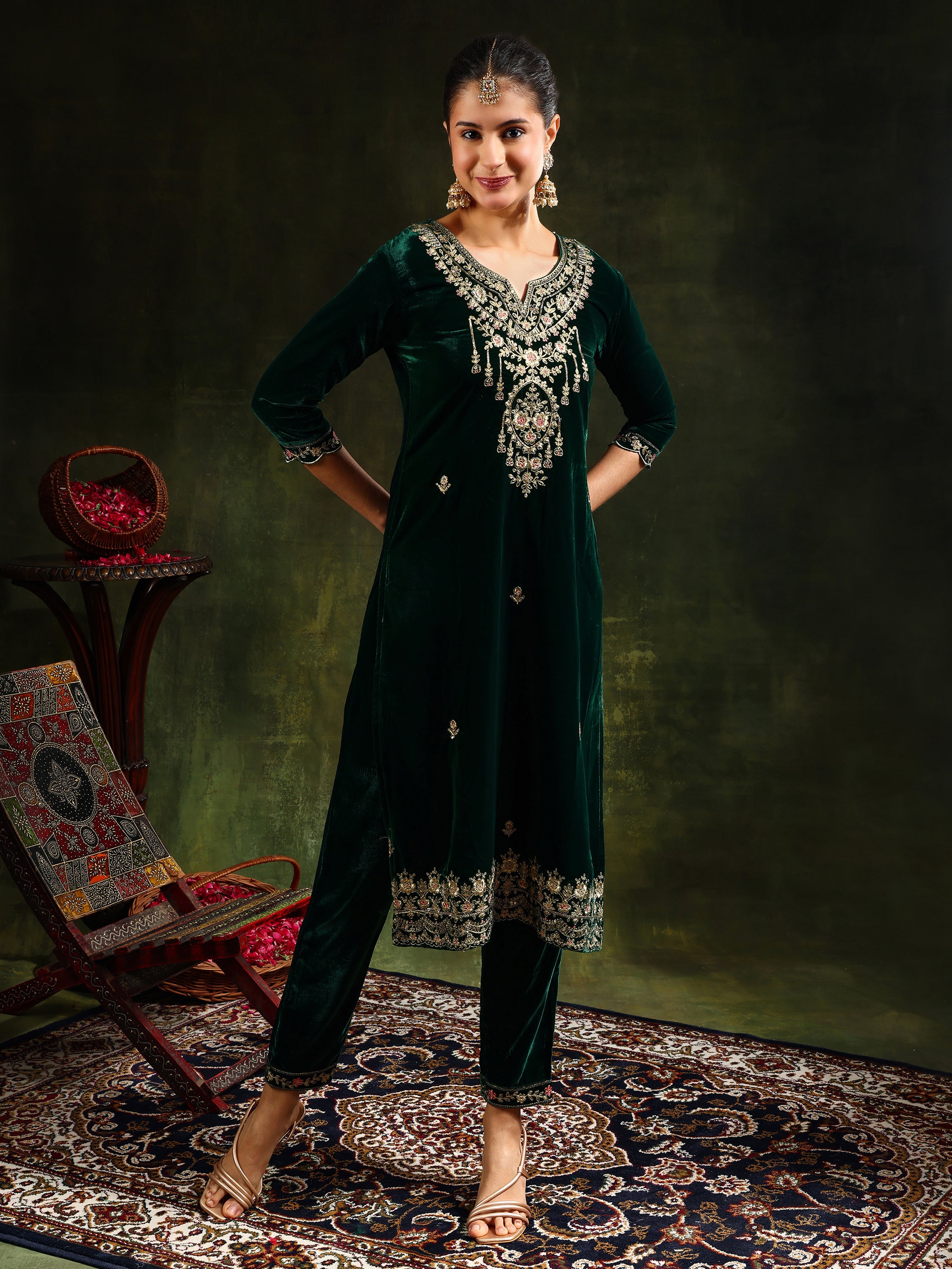 Embroidered Velvet Kurta With pant & Dupatta