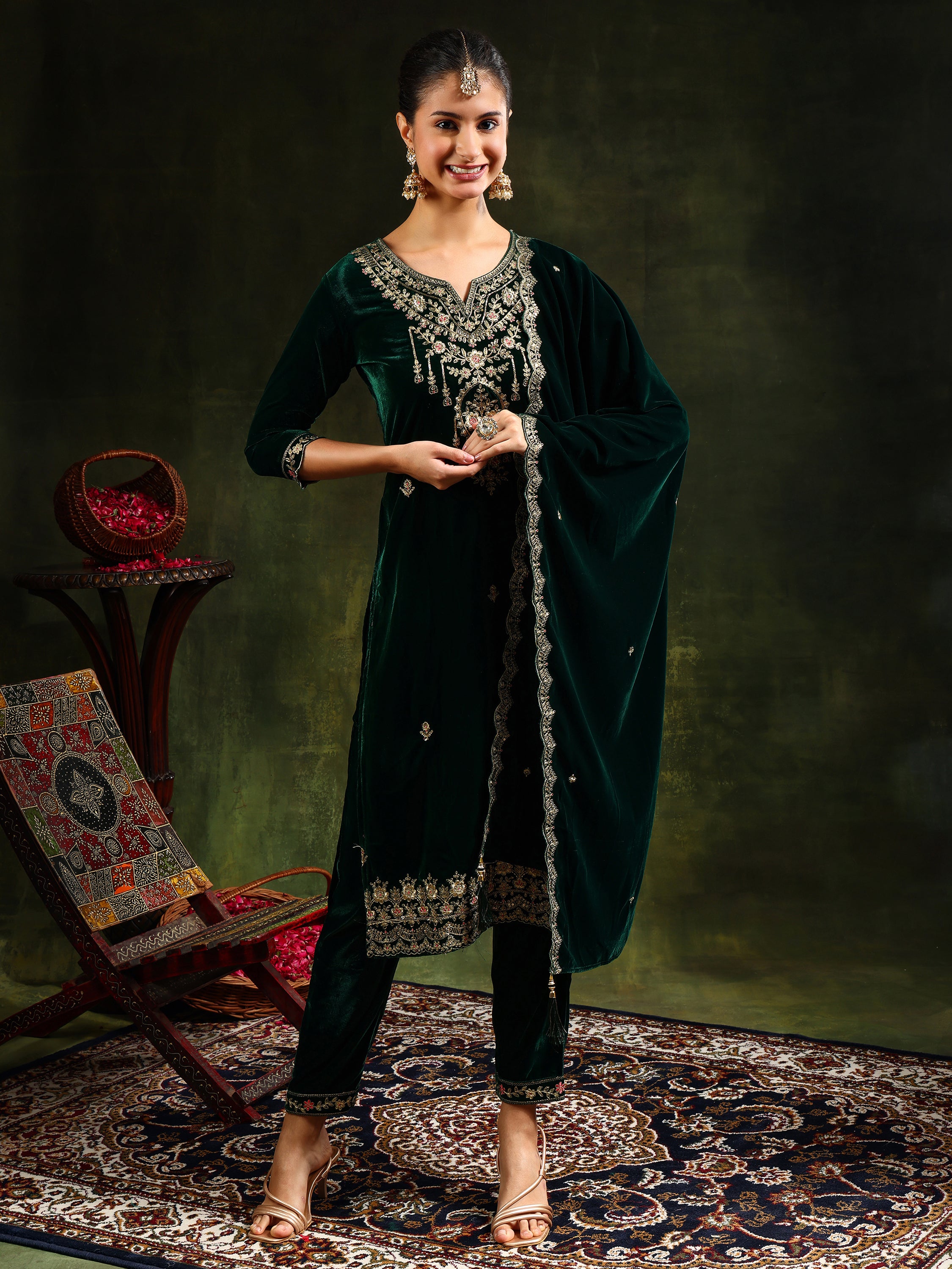 Embroidered Velvet Kurta With pant & Dupatta