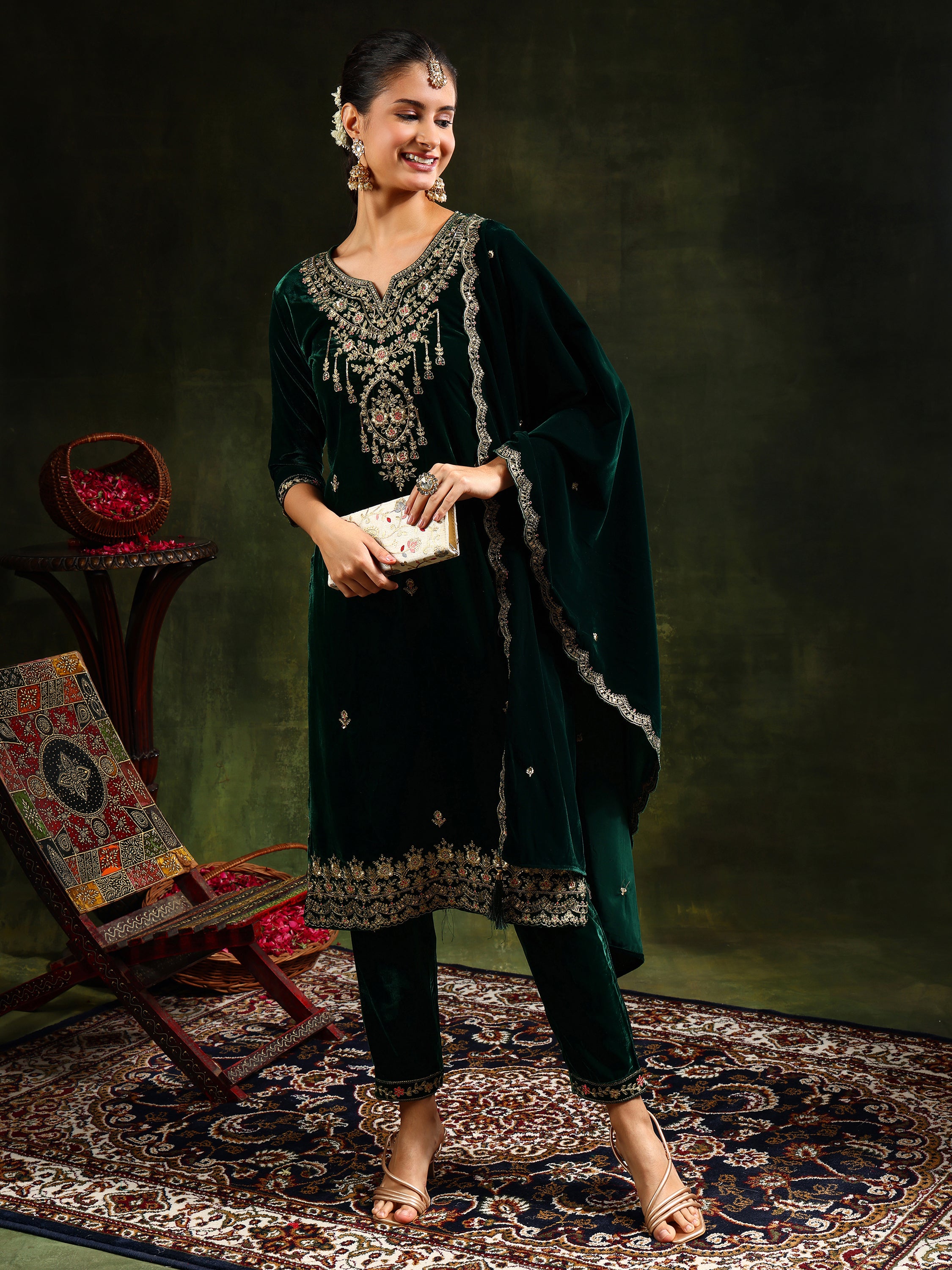 Embroidered Velvet Kurta With pant & Dupatta