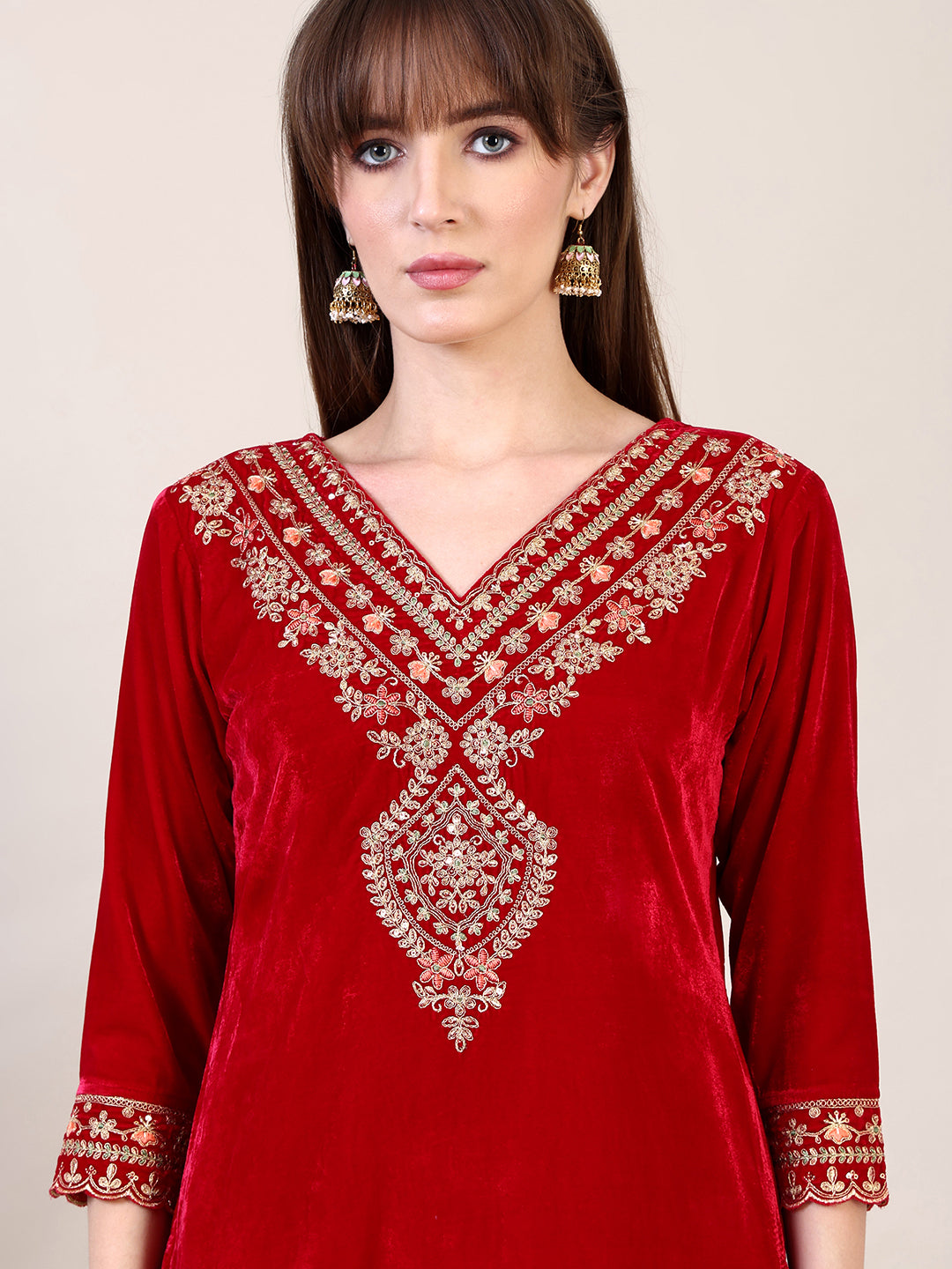 Embroidered Velvet Kurta With pant & Dupatta