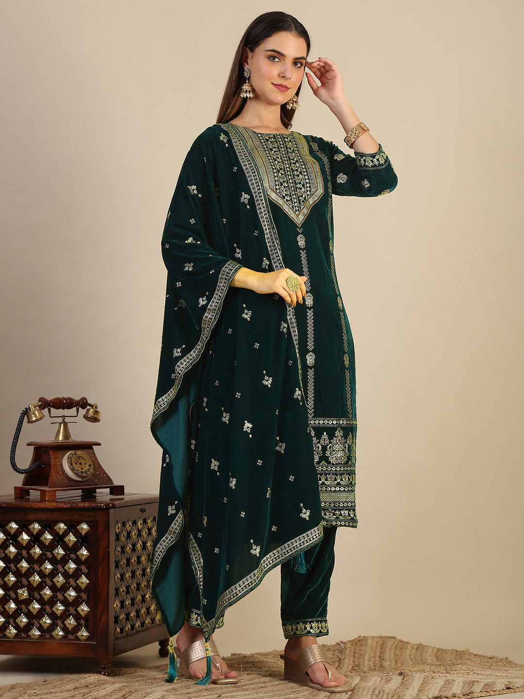 Hand & Foil Printed Velvet Kurta with pant & dupatta