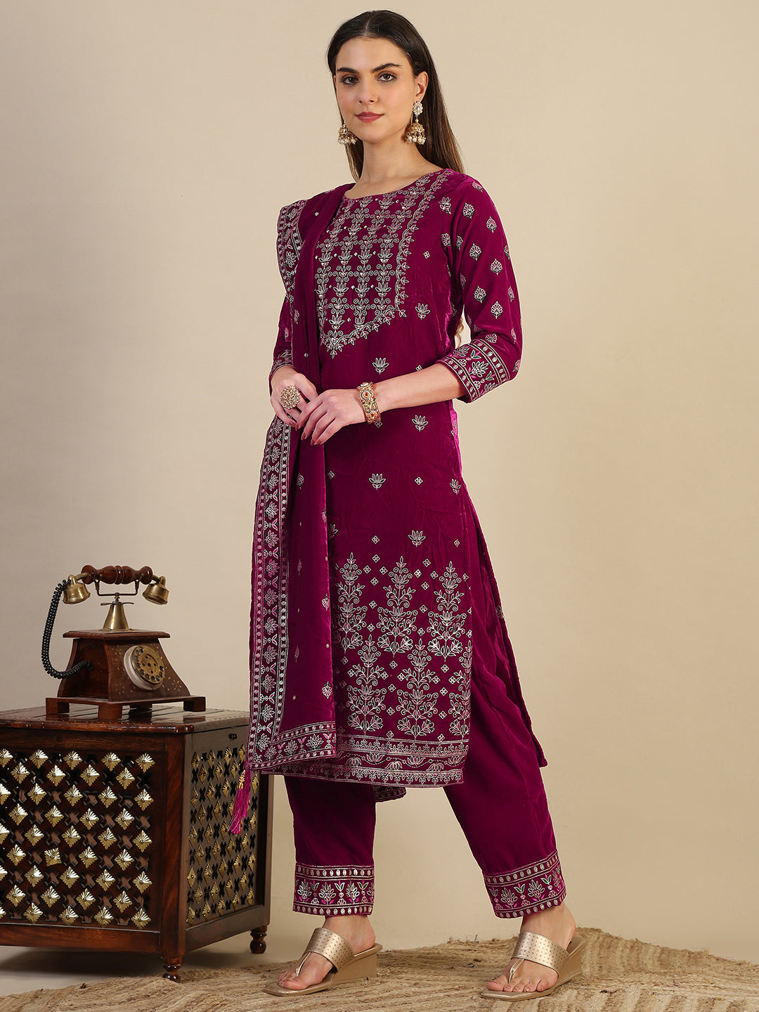 Hand & Foil Printed Velvet Kurta with pant & dupatta