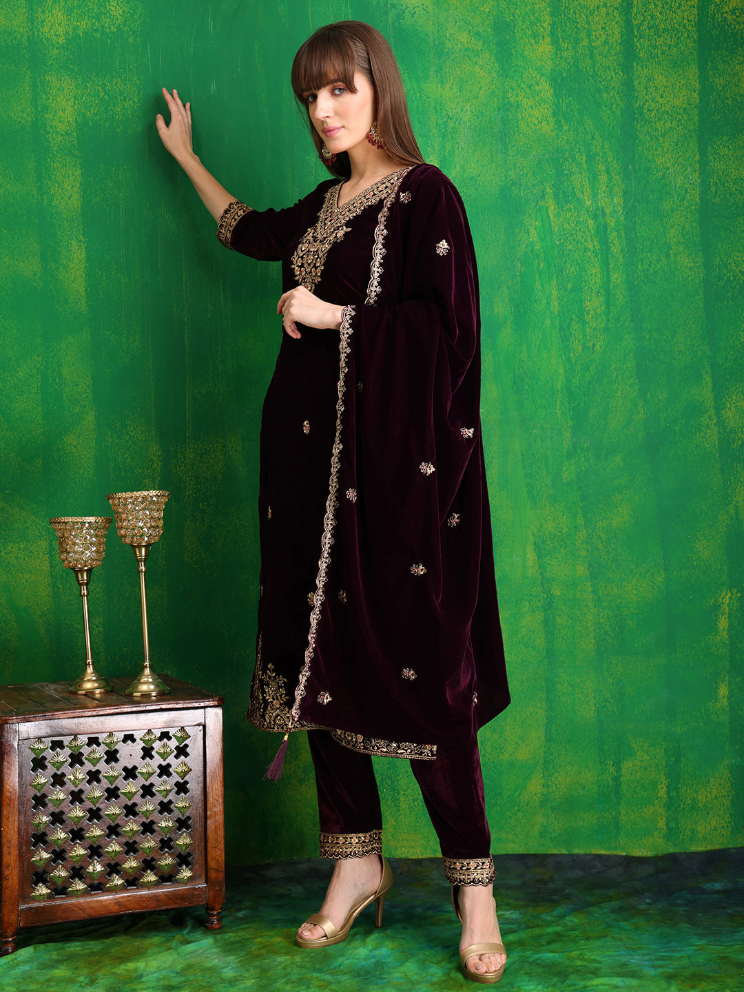 Velvet Embroidered Kurta with Pant & Embroidered Velvet Dupatta
