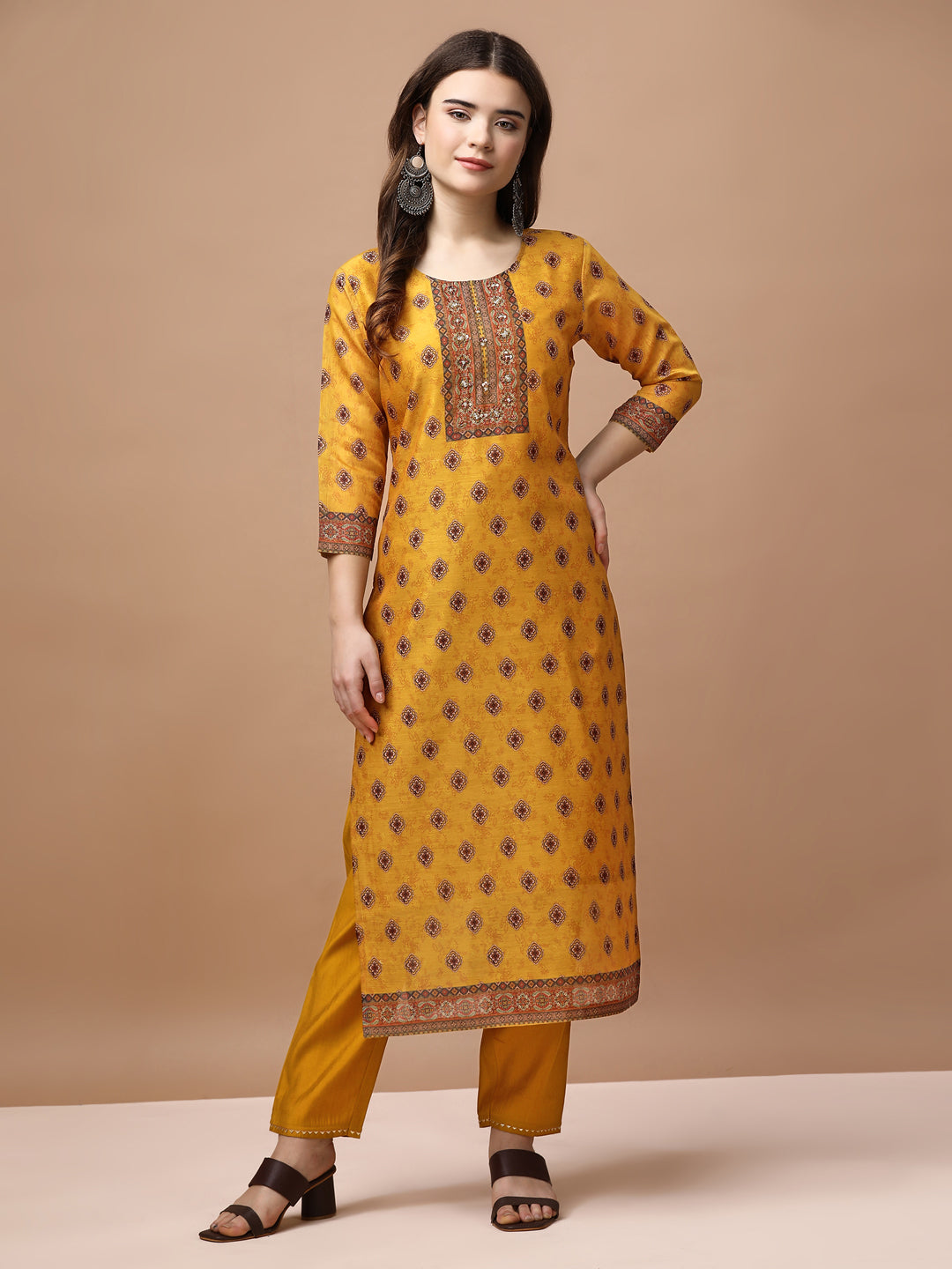 Embroidered & Ethnic motifs printed kurta with pant & dupatta