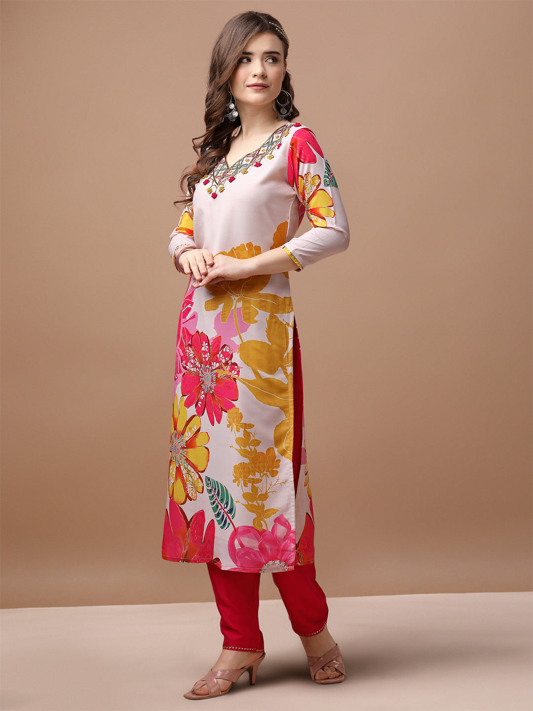 Hand embroidered Floral printed Muslin Kurta pant & dupatta