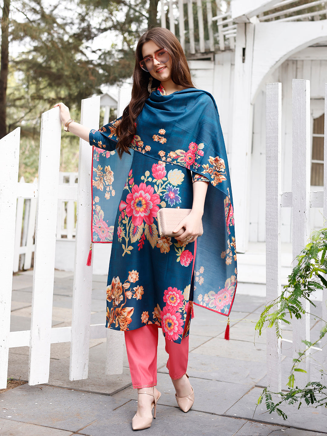 Hand embroidered Floral printed Muslin Kurta with pant & dupatta