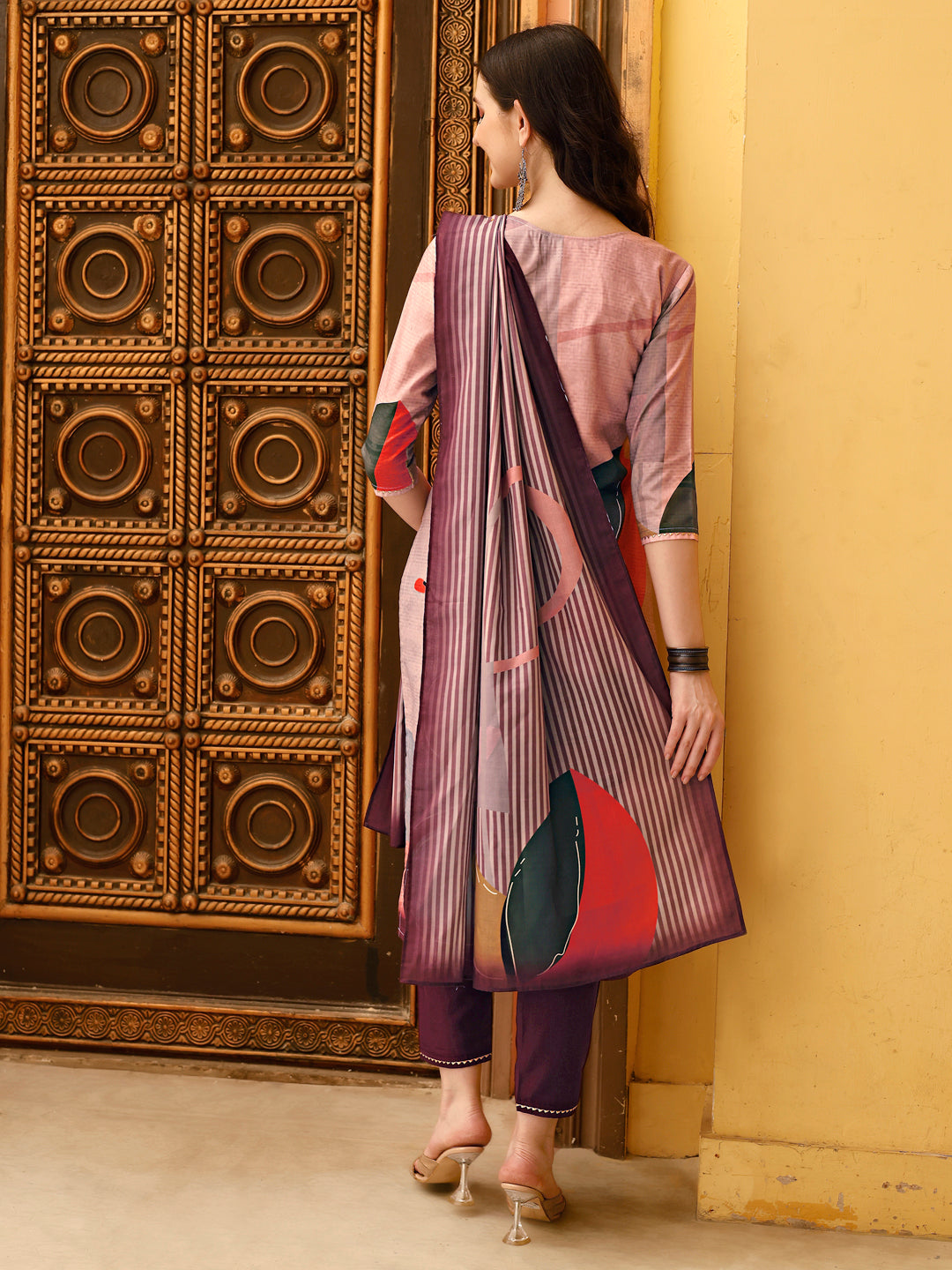 Embroidered & Floral Printed Kurta with Pant & Printed Dupatta premium