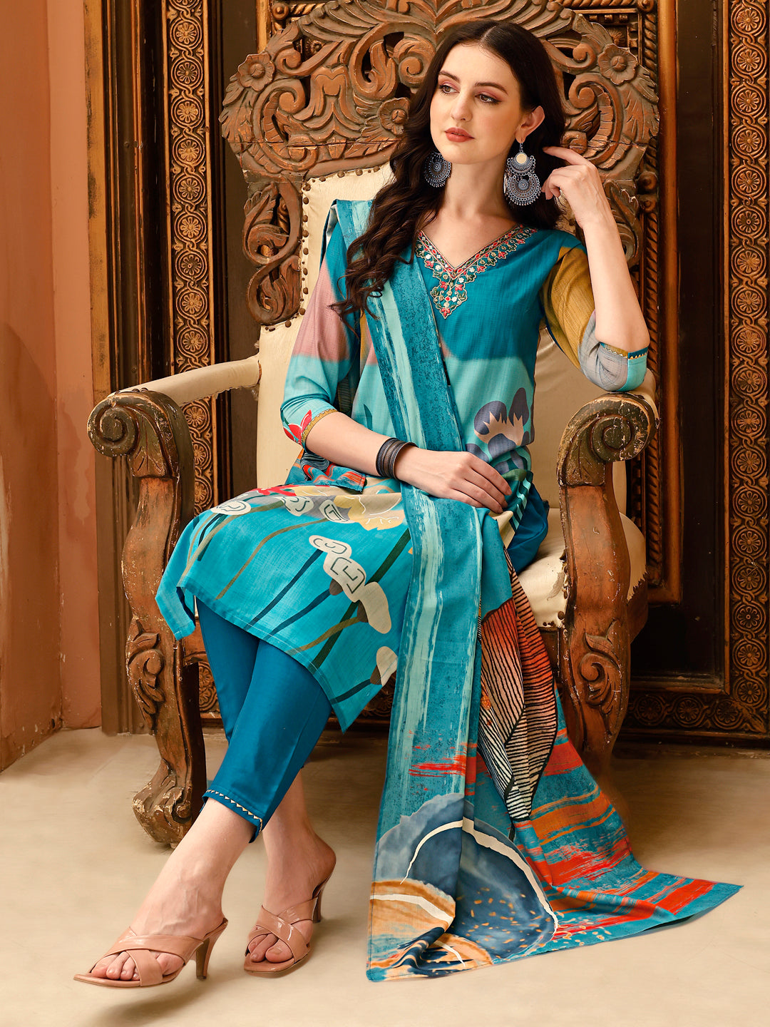 Embroidered & Floral Printed Kurta with Pant & Printed Dupatta