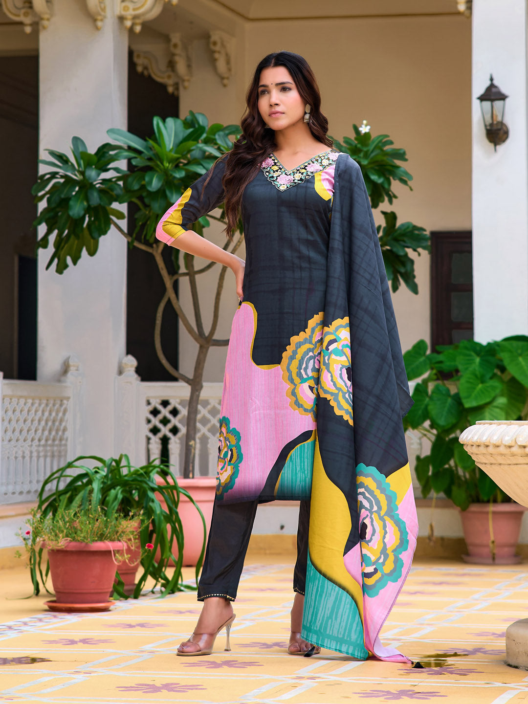 Embroidered & Floral Printed Kurta with Pant & Printed Dupatta