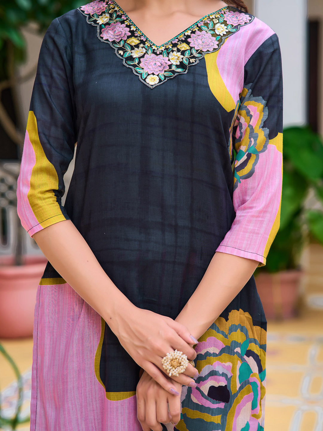 Embroidered & Floral Printed Kurta with Pant & Printed Dupatta