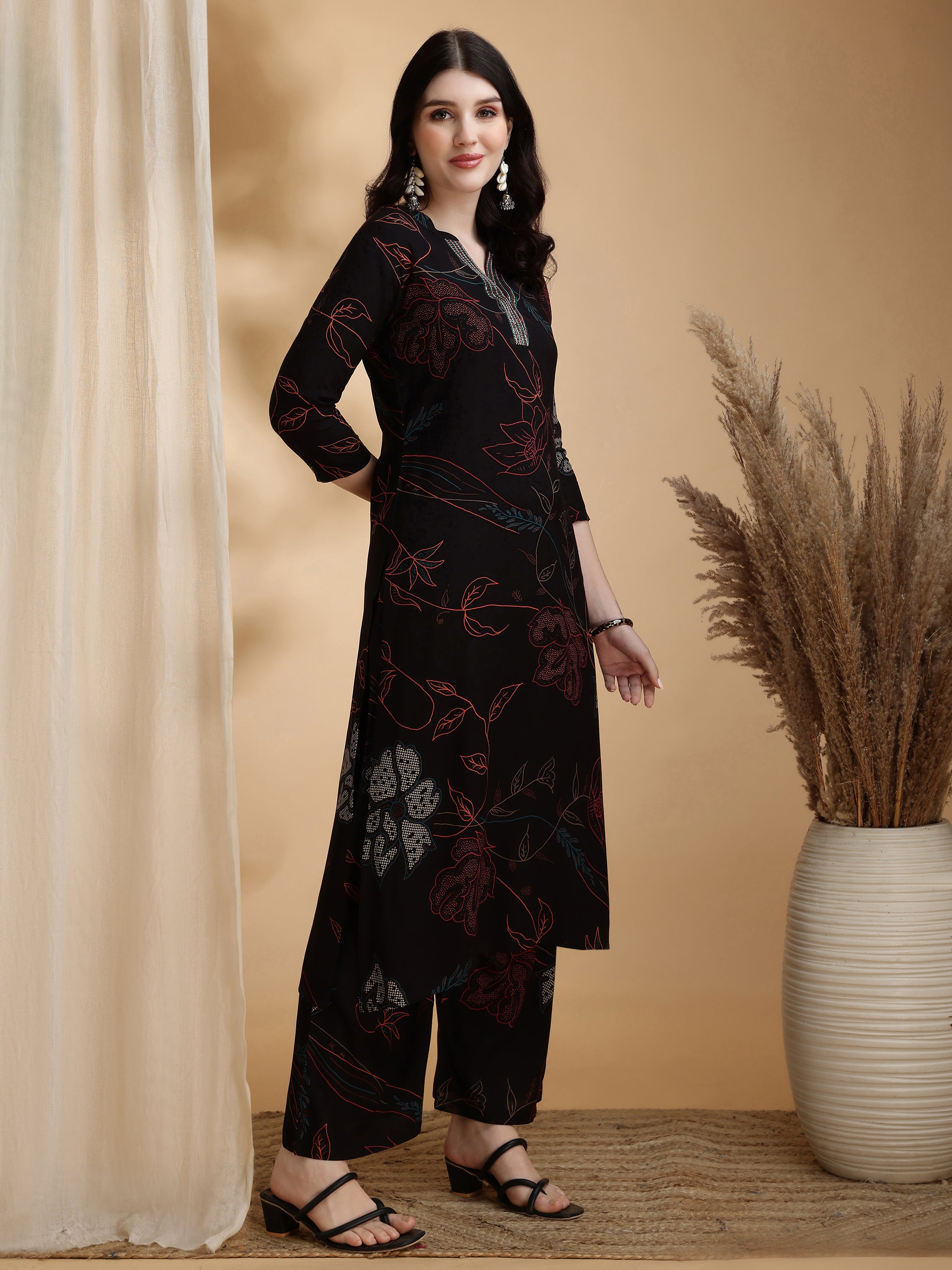 Floral Printed Kurta Pallazo Set