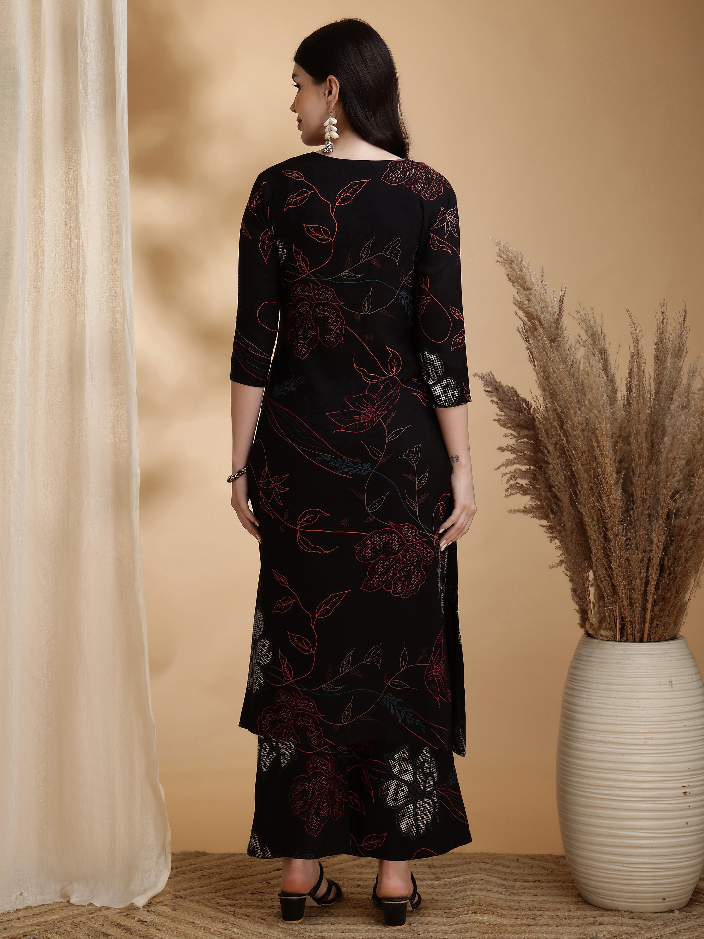 Floral Printed Kurta Pallazo Set