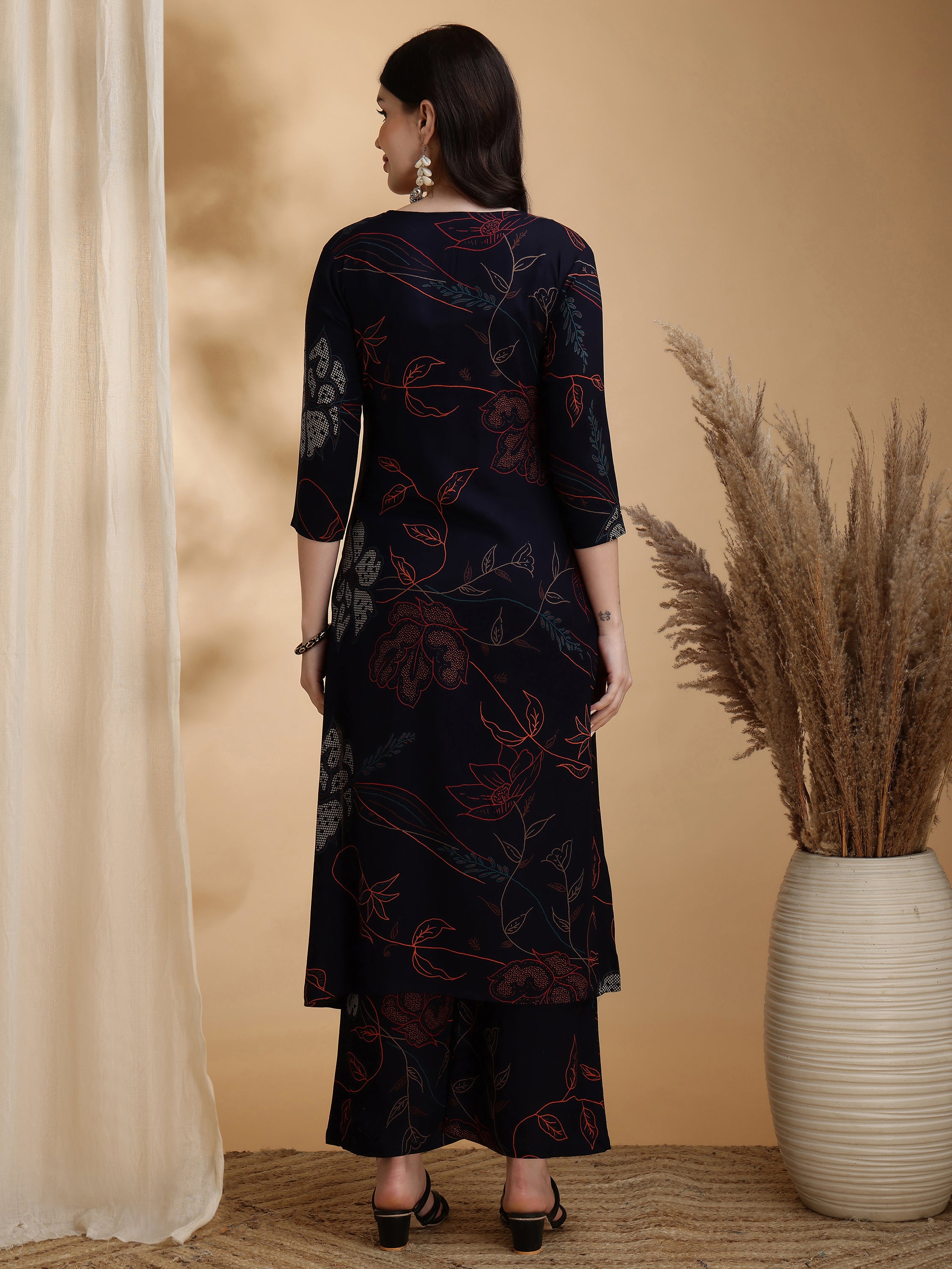 Floral Printed Kurta Pallazo Set