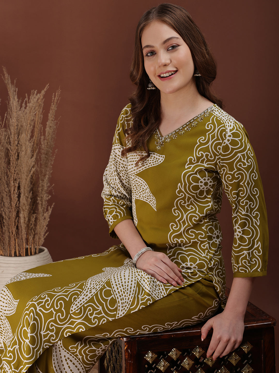 Hand embroidered with Floral & leaf Printed Kurta and Palazzo