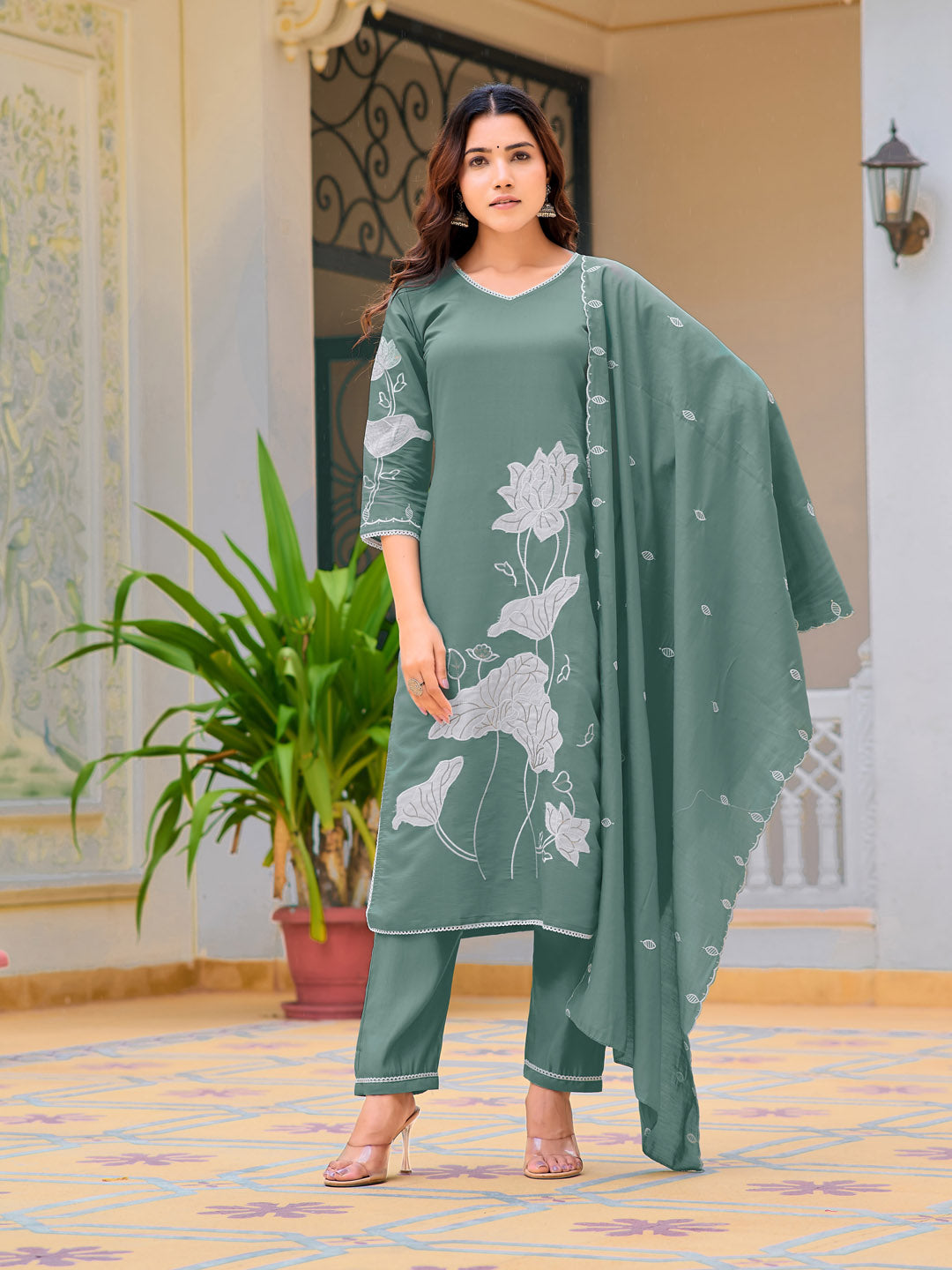 Embroidered Kurta with pant & Embroidered Dupatta