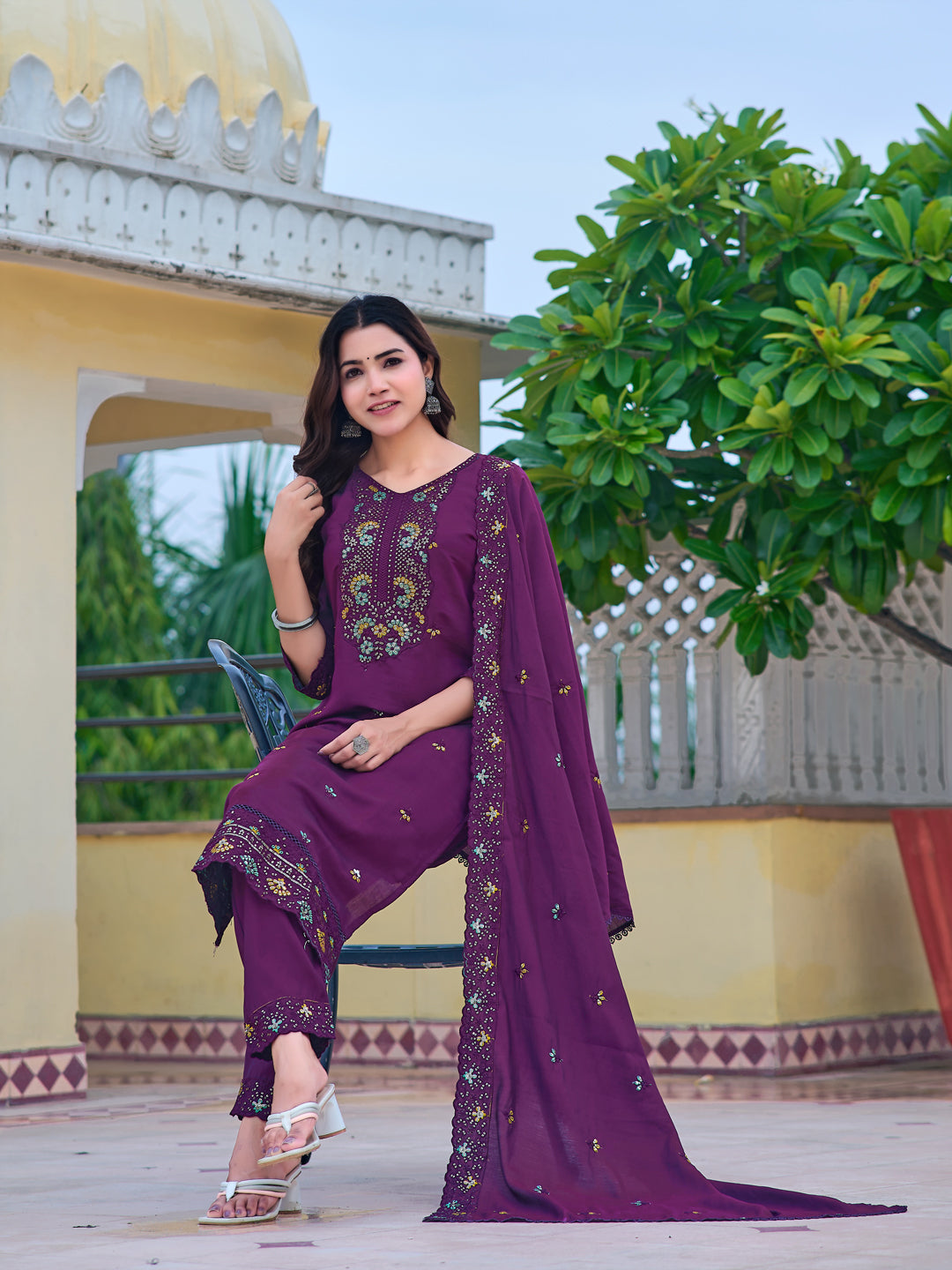 Embroidered Kurta with pant & Embroidered Dupatta