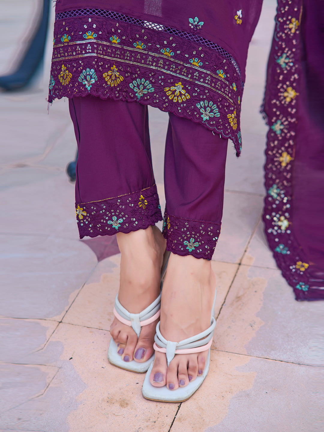 Embroidered Kurta with pant & Embroidered Dupatta