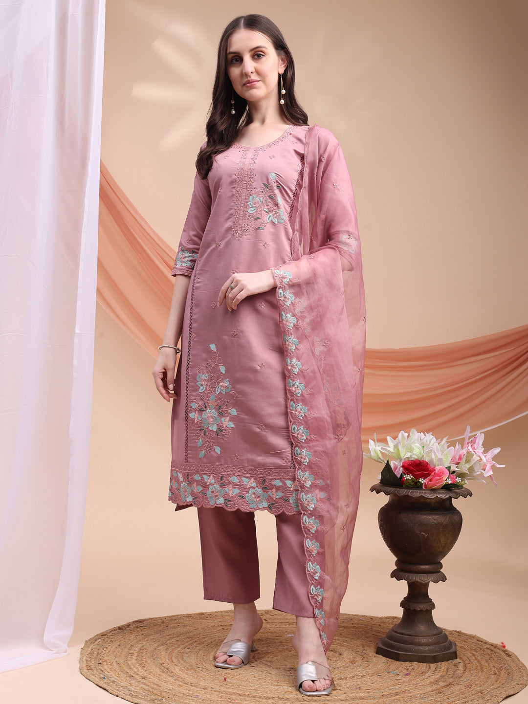 Embroidered Kurta with pant & Organza Embroidered Dupatta