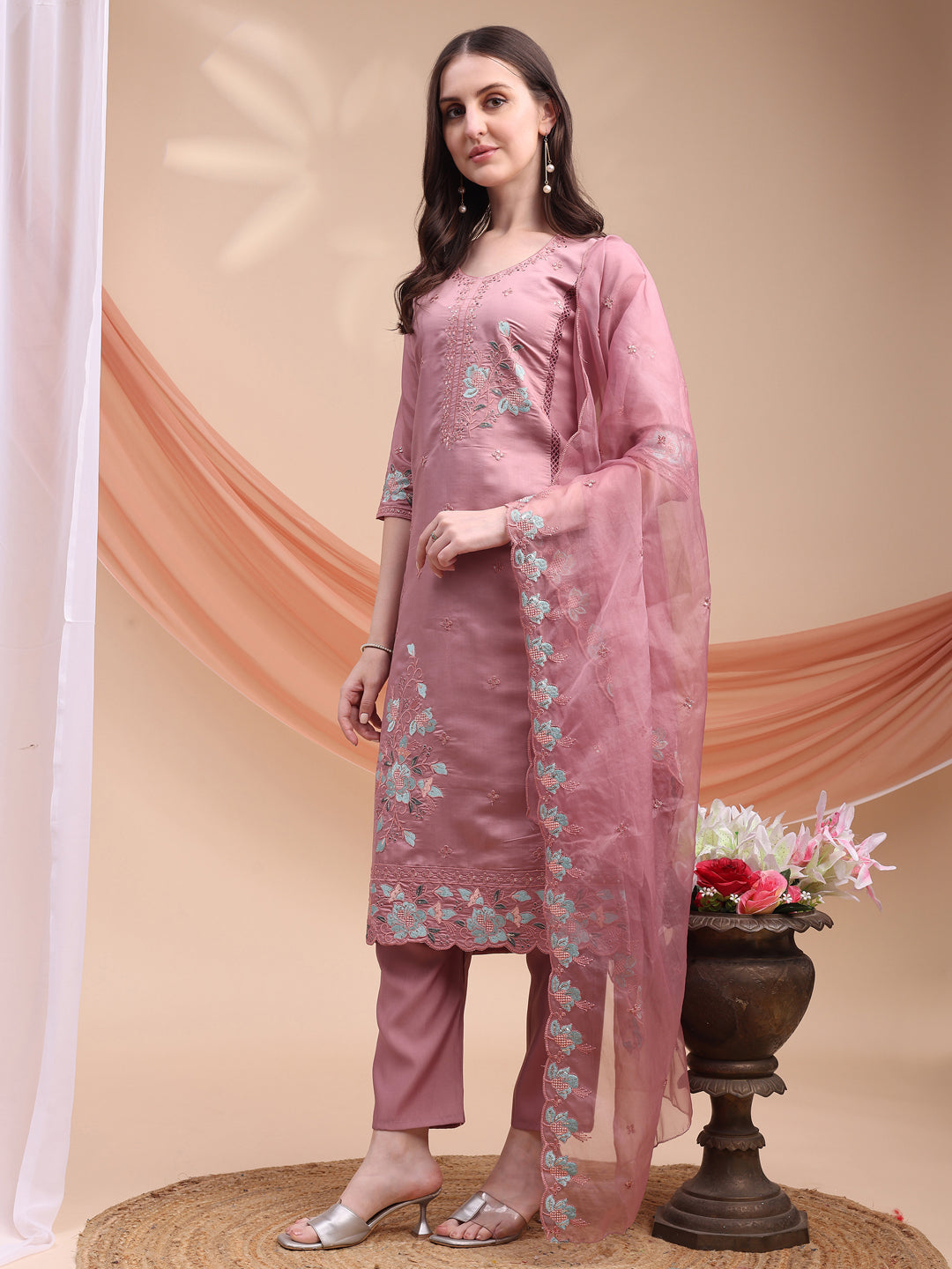 Embroidered Kurta with pant & Organza Embroidered Dupatta
