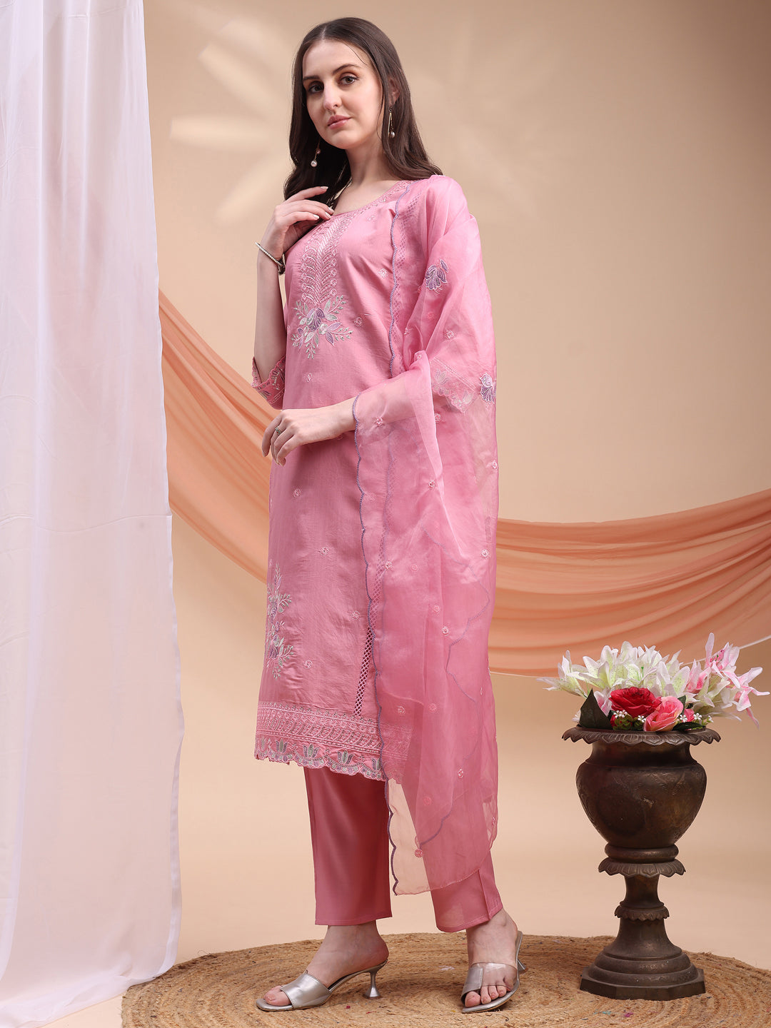 Embroidered Kurta with pant & Organza Embroidered Dupatta