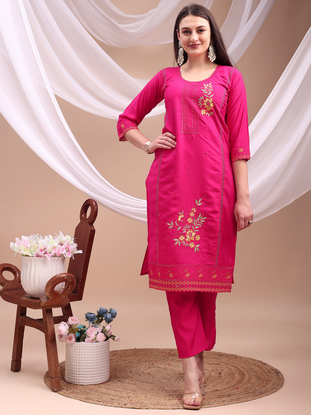 Embroidered Kurta with pant & Organza Embroidered Dupatta