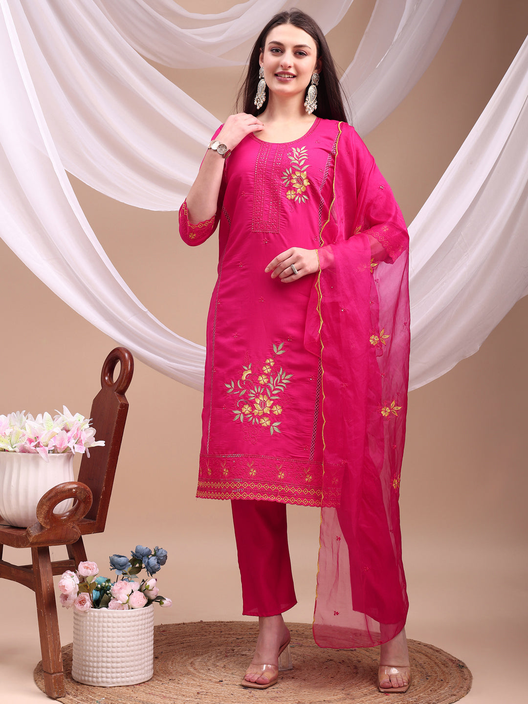 Embroidered Kurta with pant & Organza Embroidered Dupatta