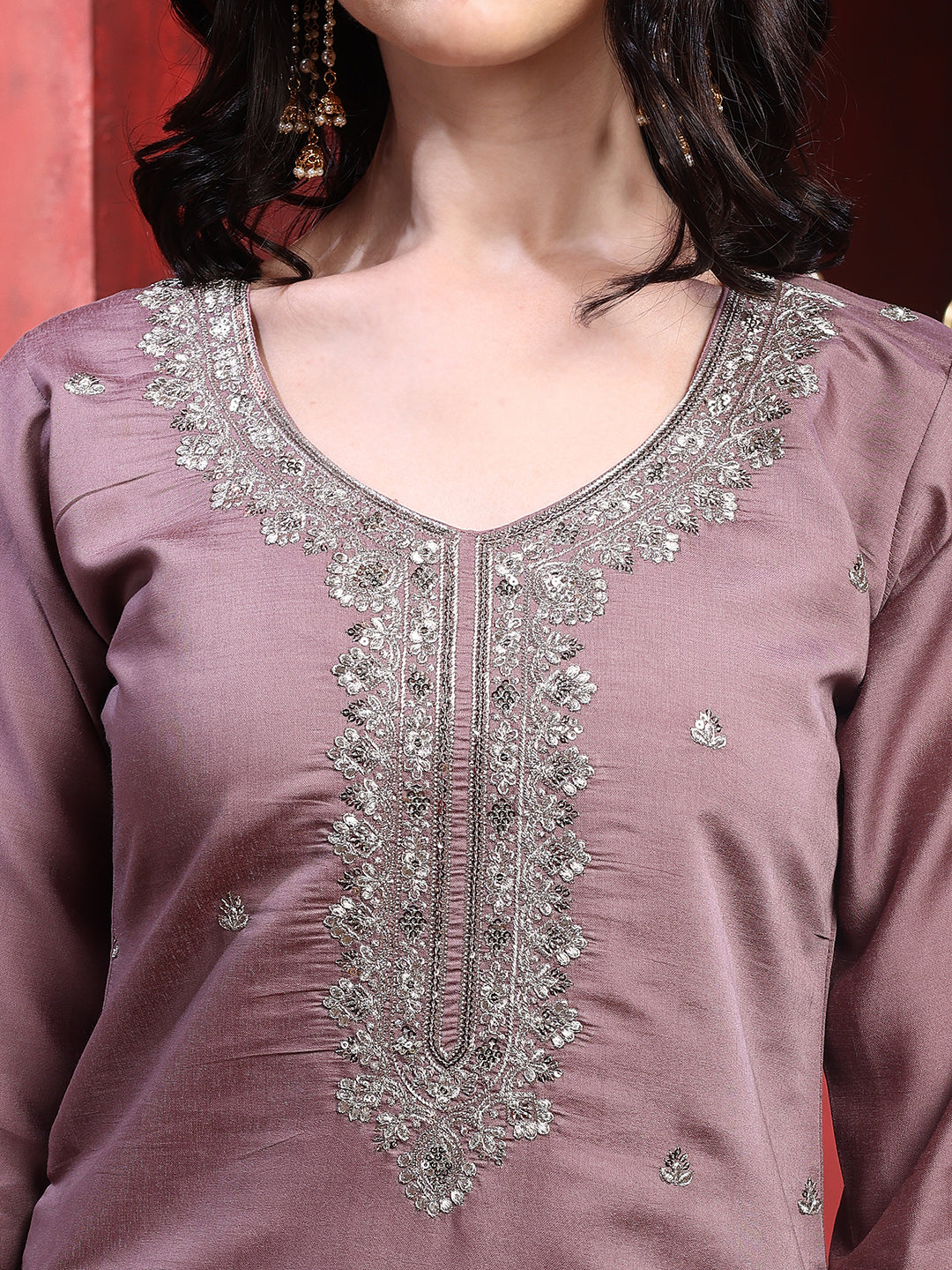 Straight suit set with silver-embroidered Kurta, bordered Dupatta and tapered Pant