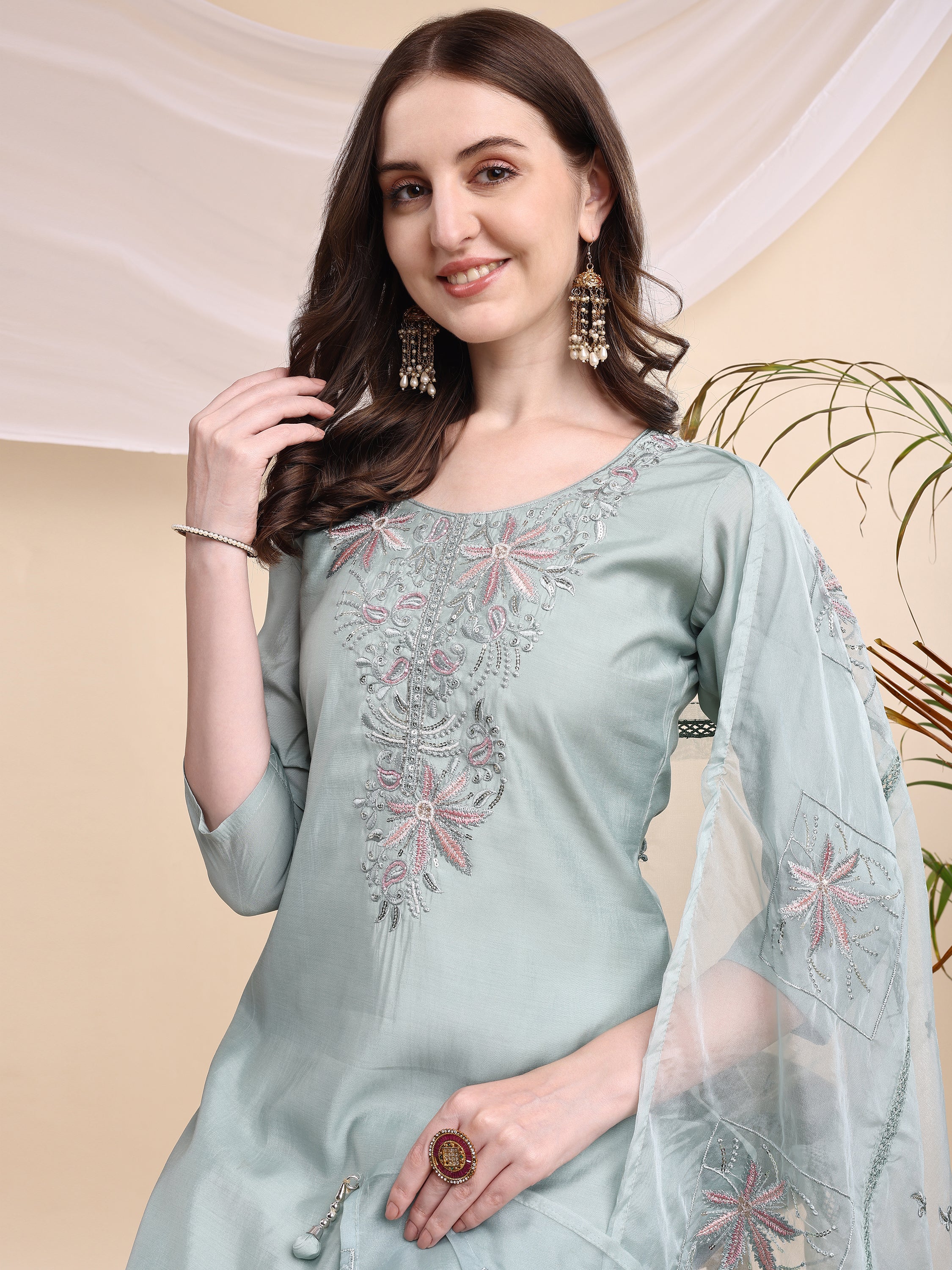 Embroidered Kurta with Pant & Printed Organza Dupatta