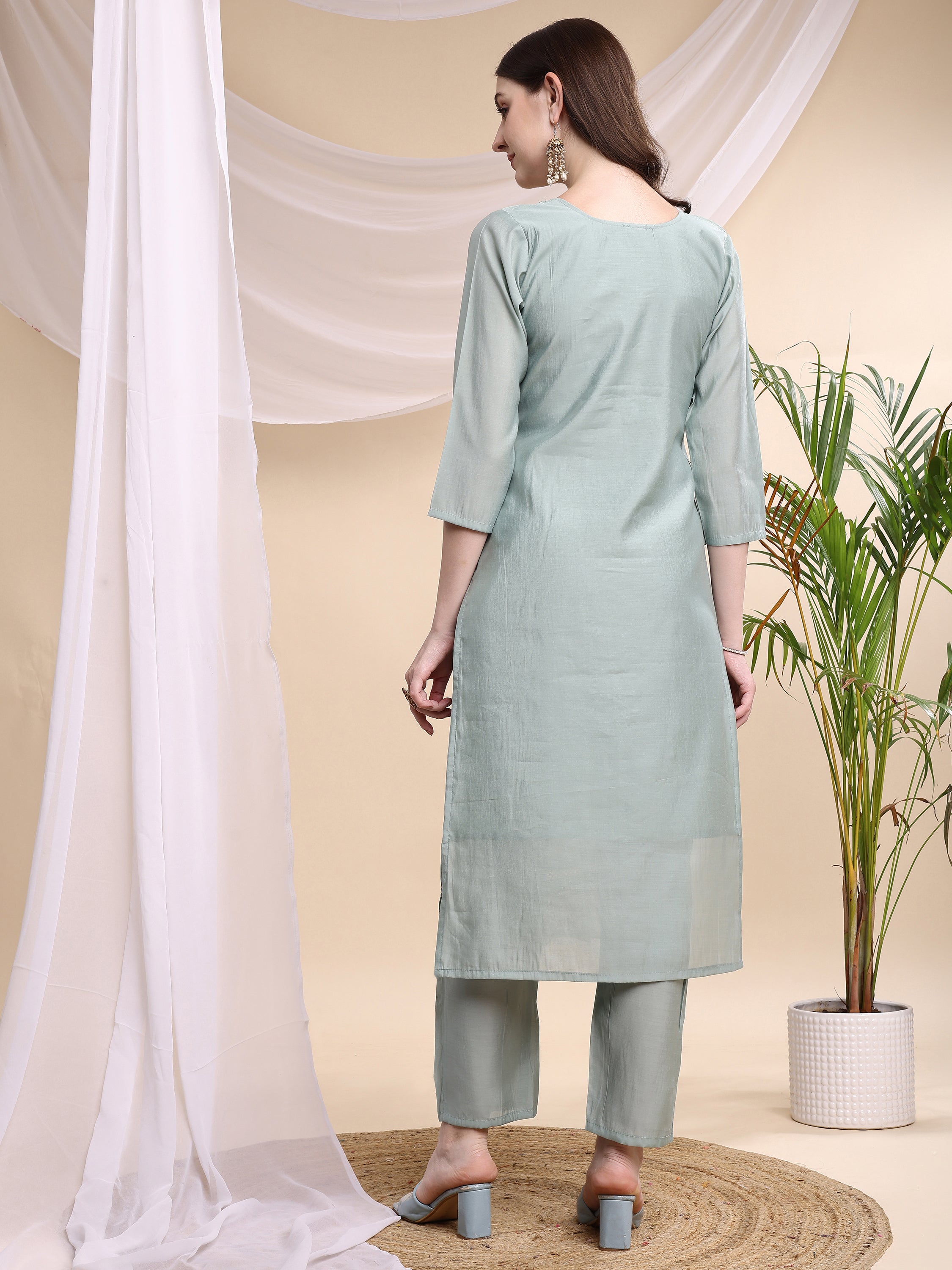 Embroidered Kurta with Pant & Printed Organza Dupatta