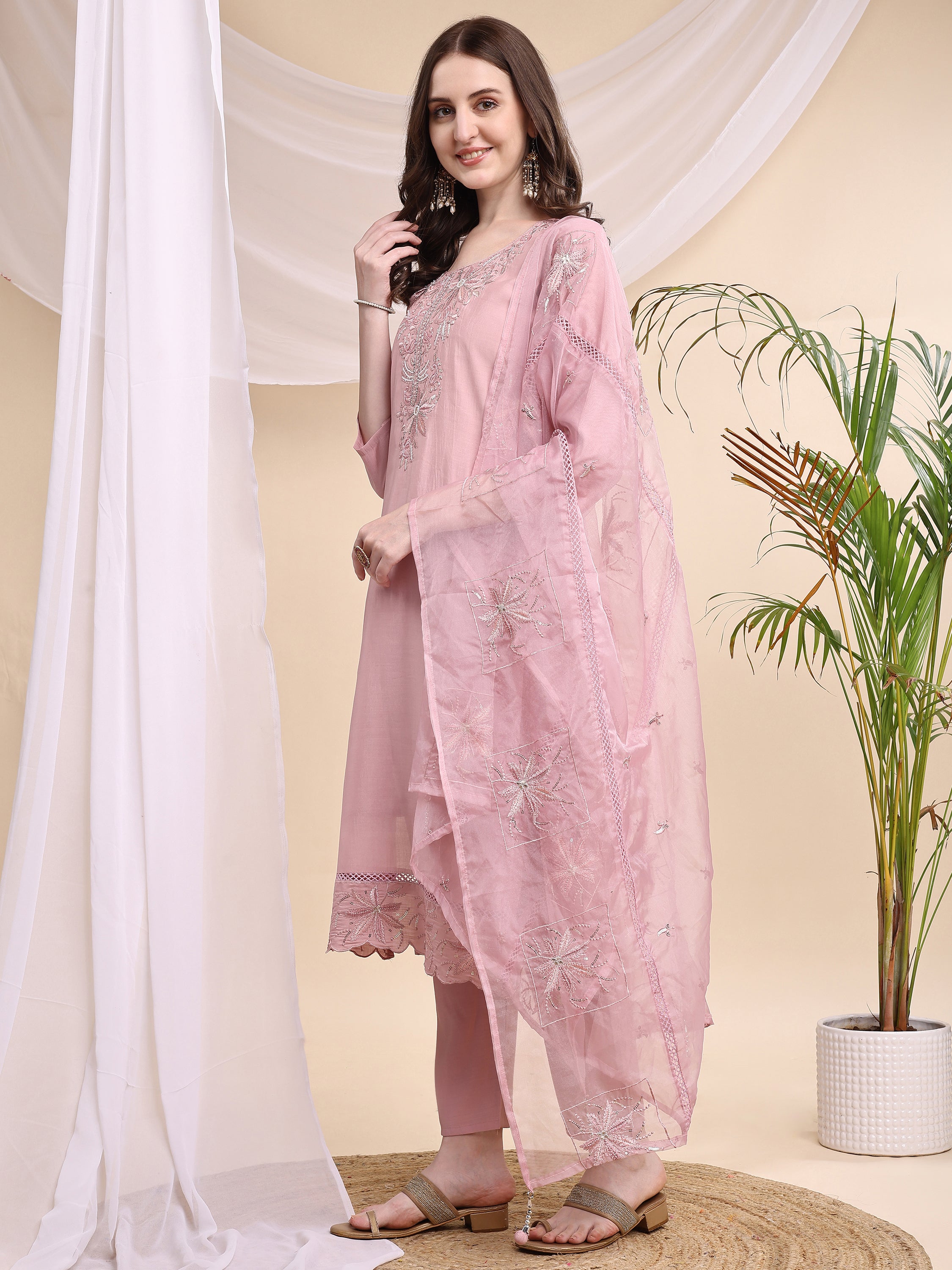 Embroidered Kurta with Pant & Printed Organza Dupatta