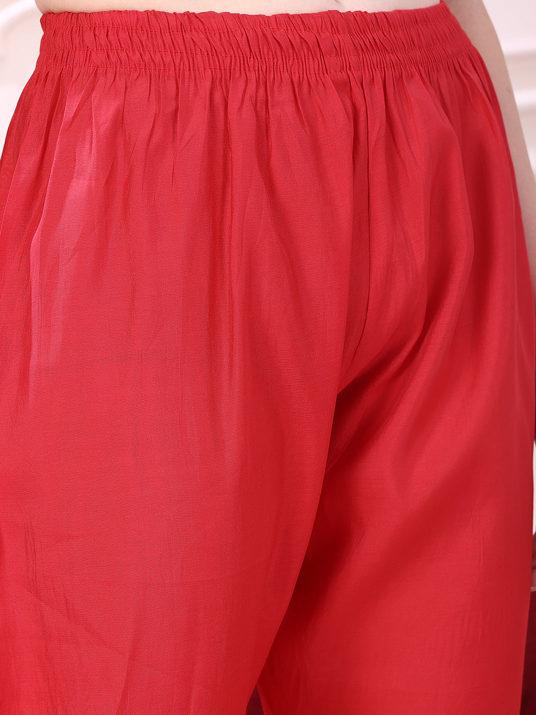 Hem Embroidered Kurta with Pant & Embroidered Dupatta