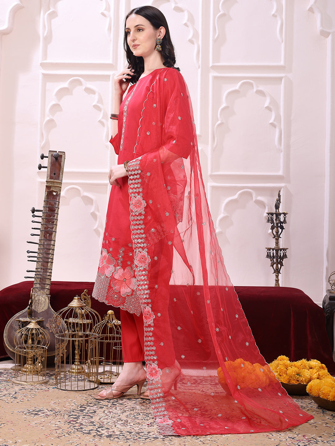 Hem Embroidered Kurta with Pant & Embroidered Dupatta