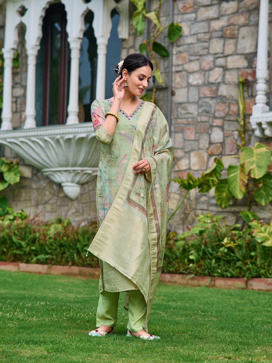 Mirror Embroidered Banarasi Silk Kurta with pant & Banarasi Dupatta