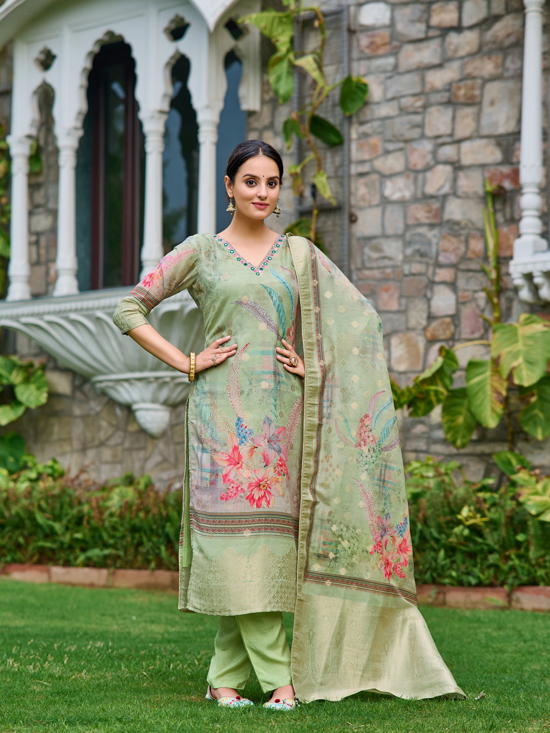 Mirror Embroidered Banarasi Silk Kurta with pant & Banarasi Dupatta