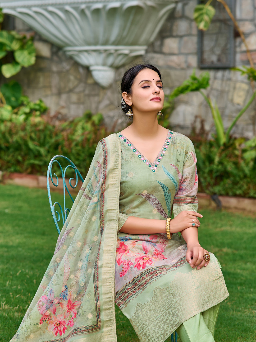 Mirror Embroidered Banarasi Silk Kurta with pant & Banarasi Dupatta