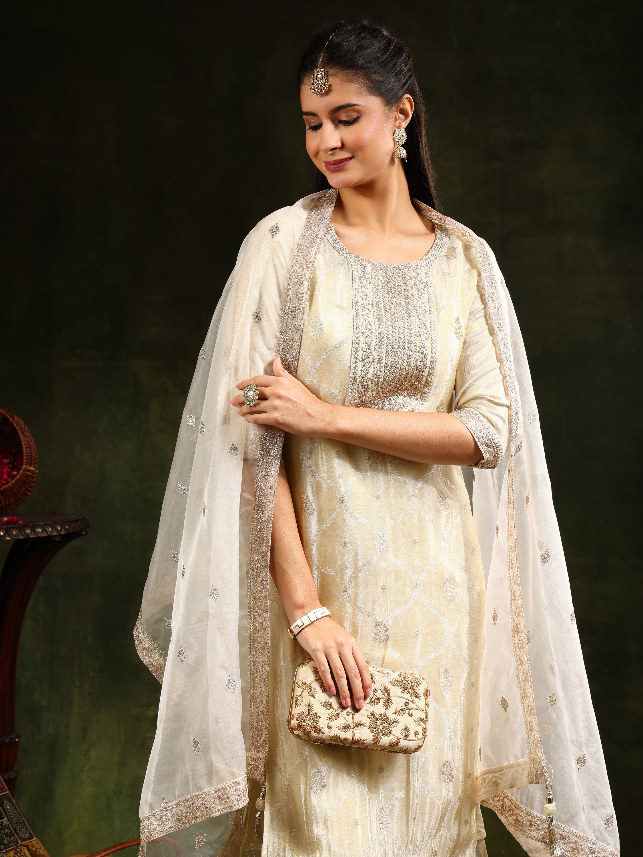 Embroidered & banarasi jacquard Kurta with Pant & Organza Embroidered Dupatta