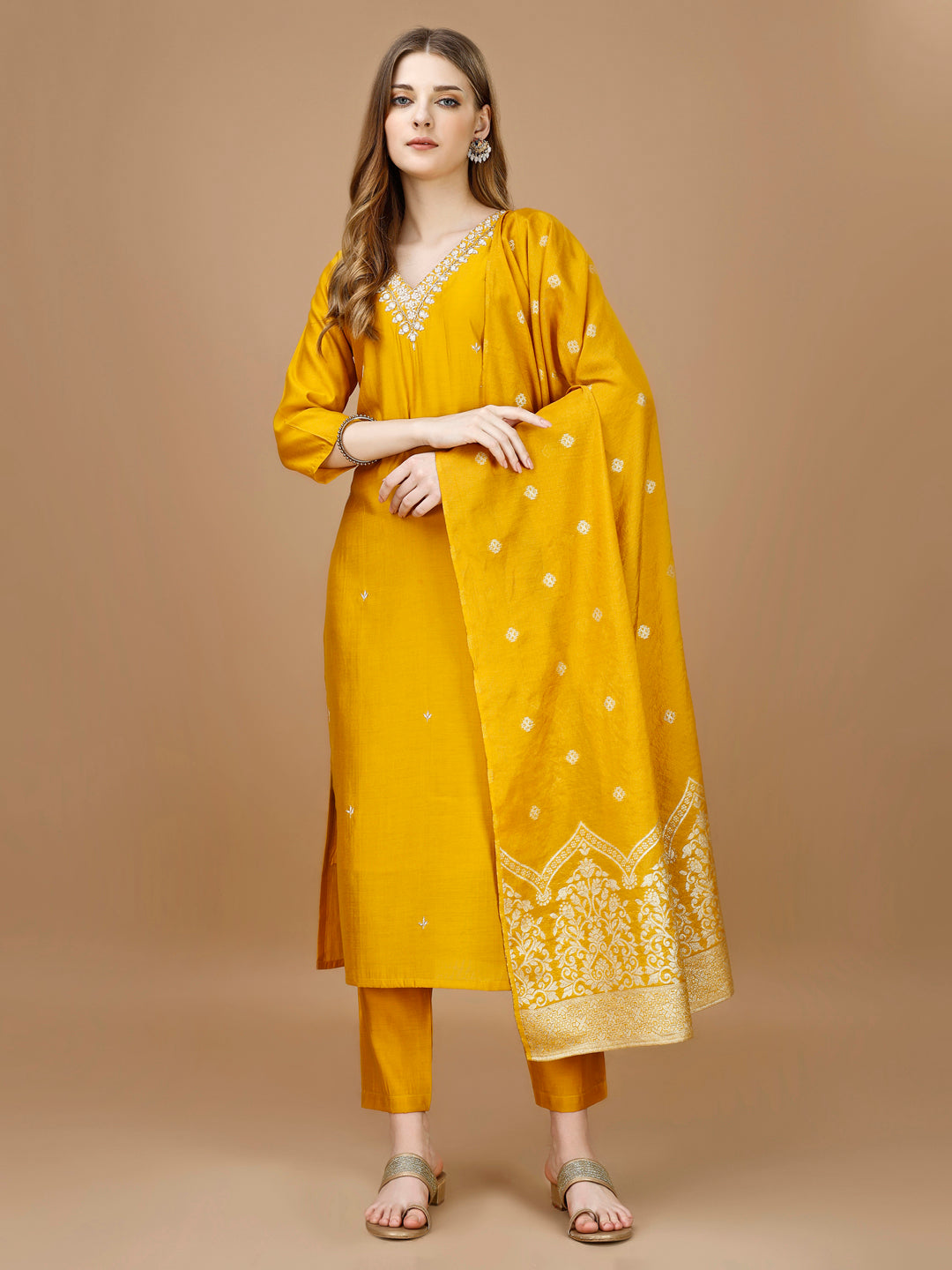 Hand Embroidered Kurta with pant & Banarasi Dupatta Premium