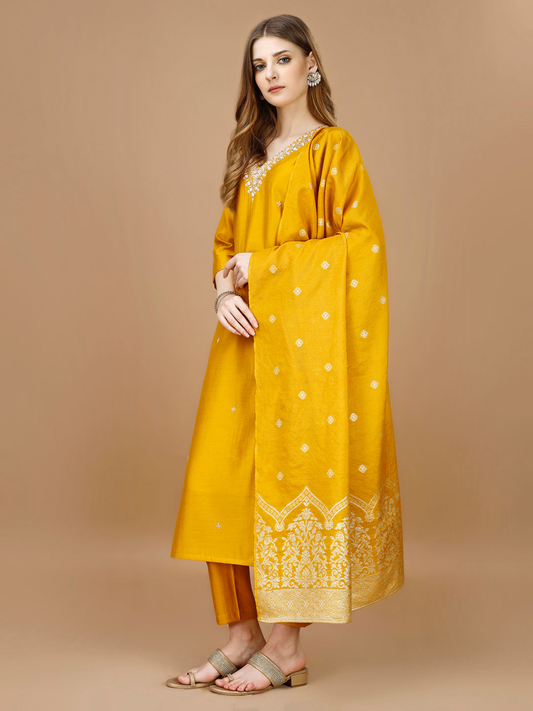 Hand Embroidered Kurta with pant & Banarasi Dupatta Premium