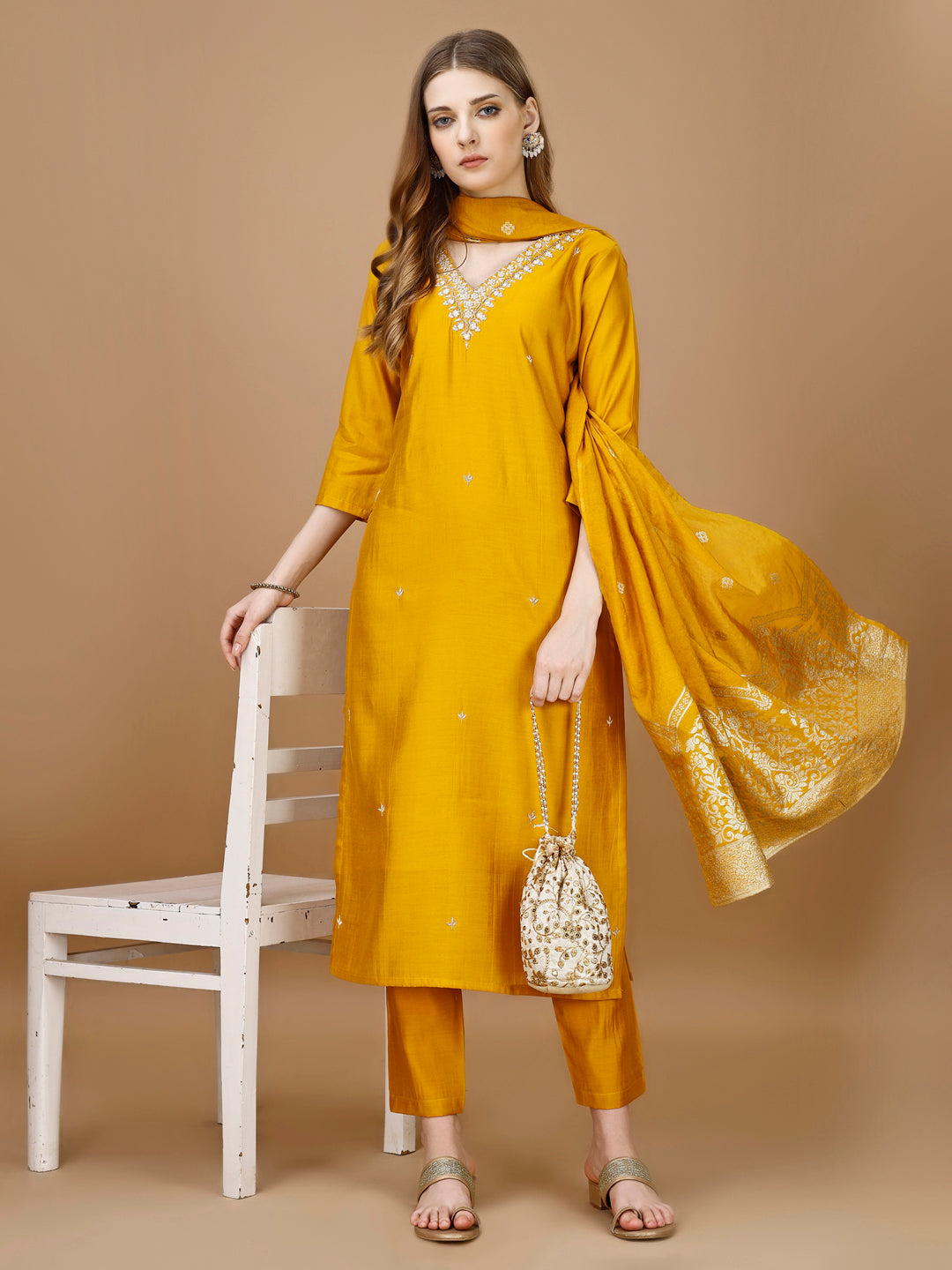 Hand Embroidered Kurta with pant & Banarasi Dupatta Premium