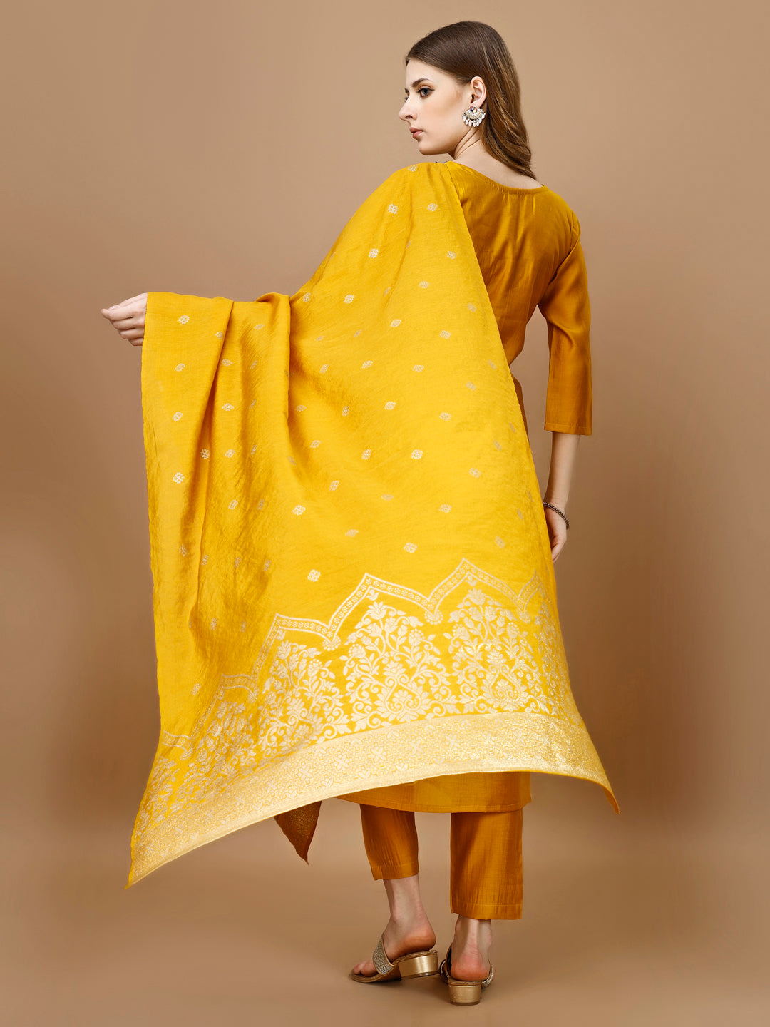 Hand Embroidered Kurta with pant & Banarasi Dupatta Premium