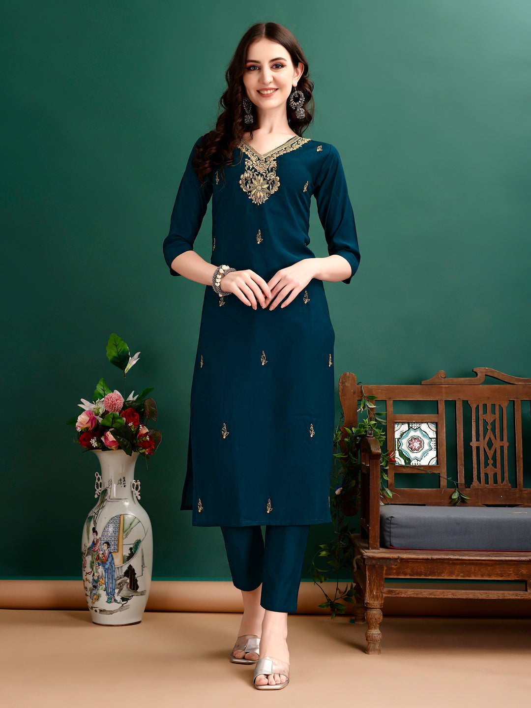 Hand Embroidered Kurta with pant & Organza Printed Dupatta